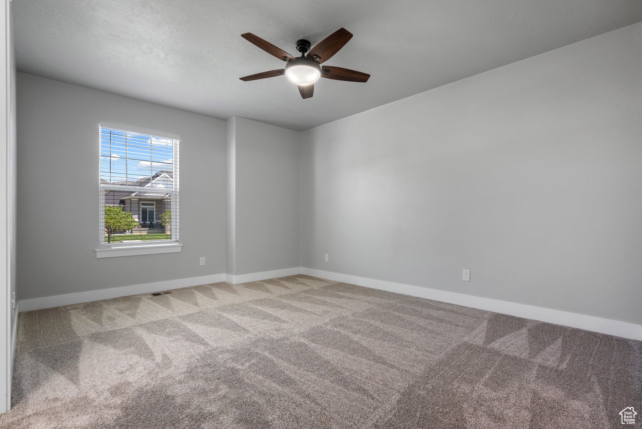 Mapleton, Utah, 84664, United States, 6 Bedrooms Bedrooms, ,5 BathroomsBathrooms,Residential,Active,1828968