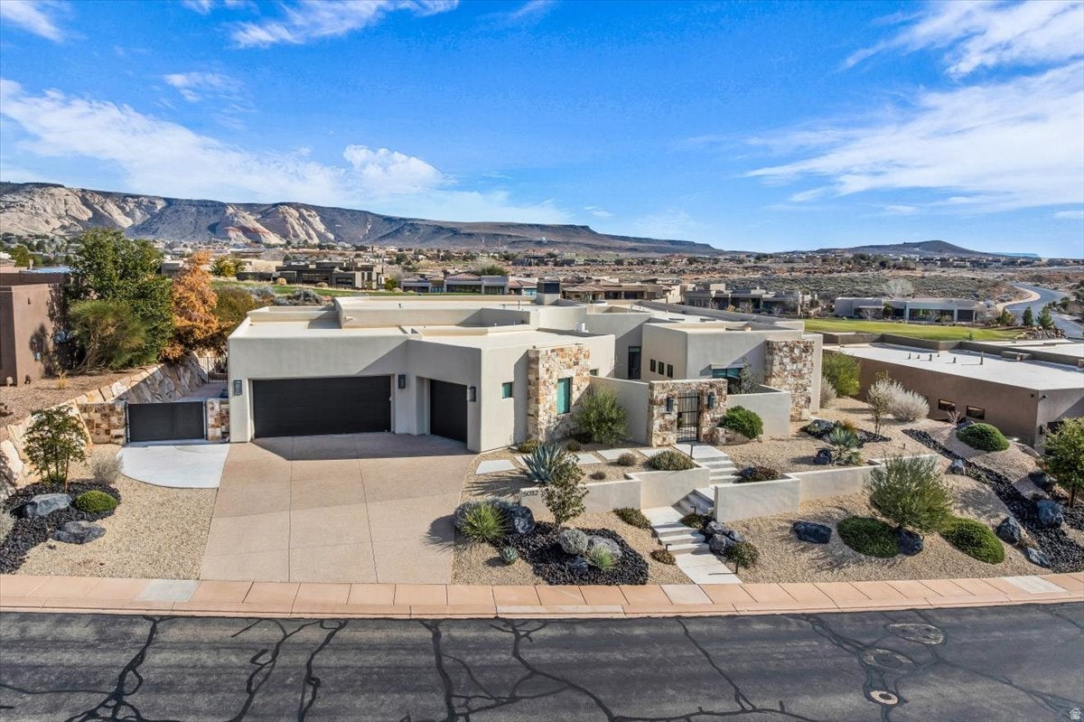 St. George, Utah, 84770, United States, 5 Bedrooms Bedrooms, ,4 BathroomsBathrooms,Residential,Active,2010551