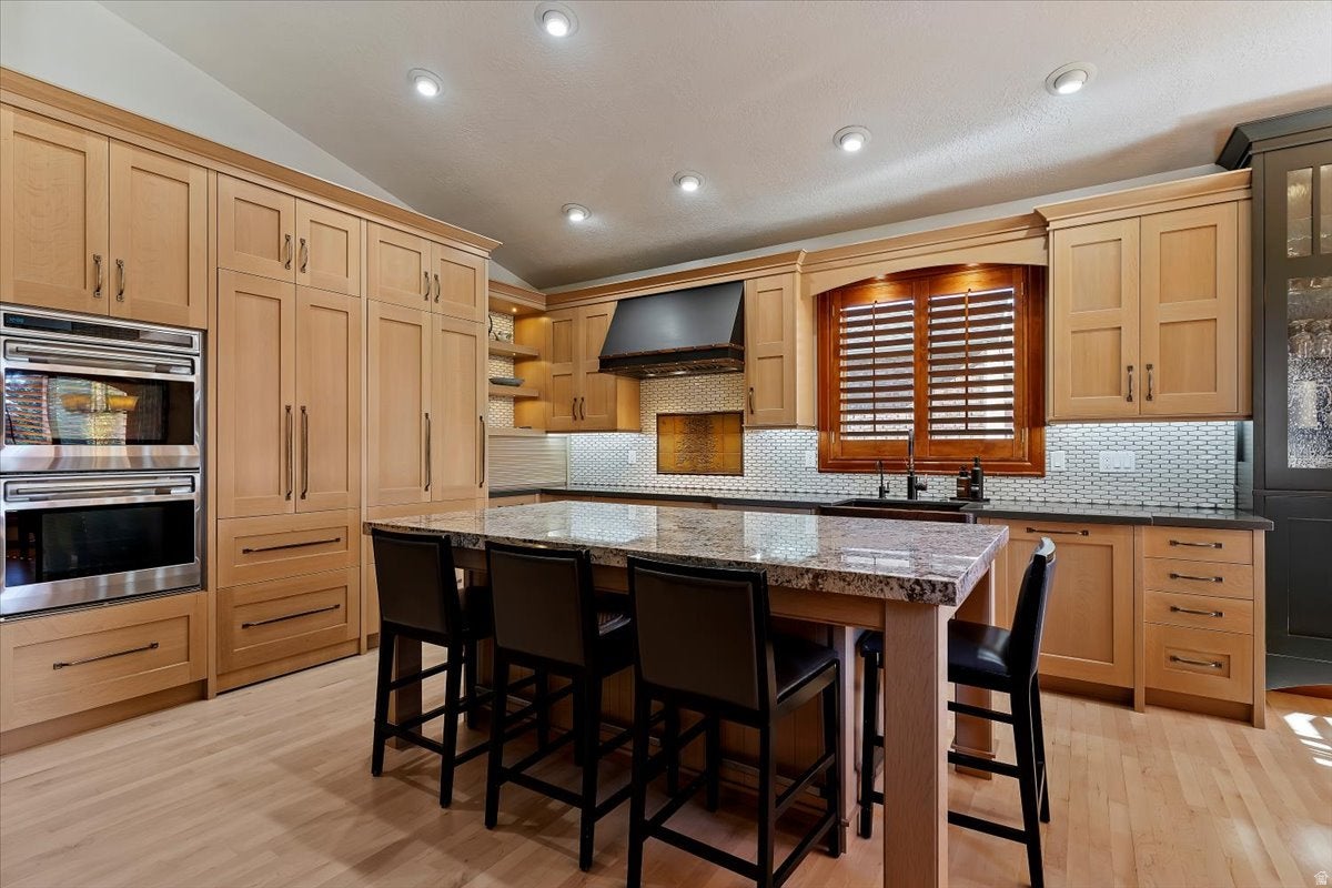 Mountain Green, Utah, 84050, United States, 5 Bedrooms Bedrooms, ,4 BathroomsBathrooms,Residential,Active,1972158