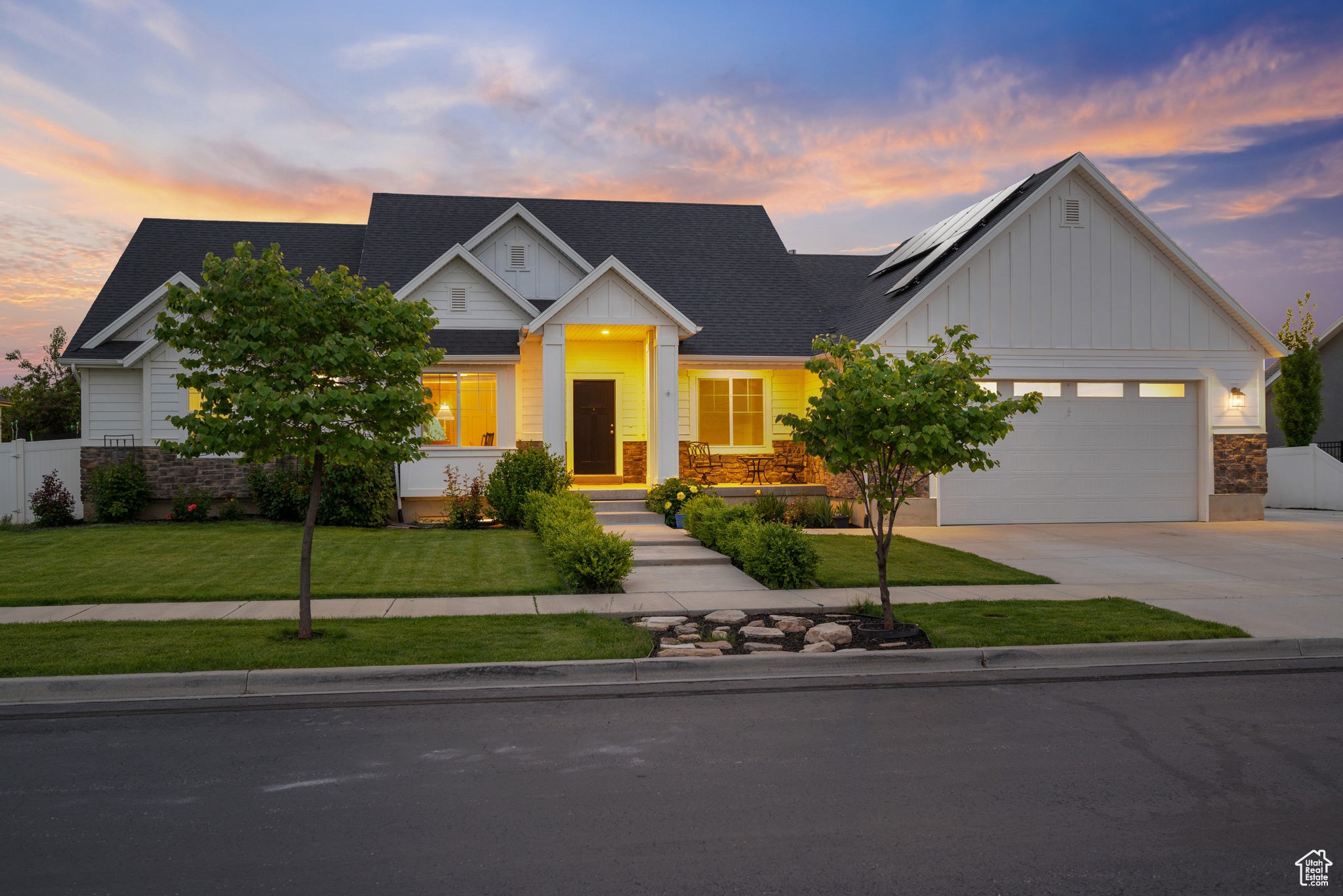Mapleton, Utah, 84664, United States, 6 Bedrooms Bedrooms, ,5 BathroomsBathrooms,Residential,Active,1828968