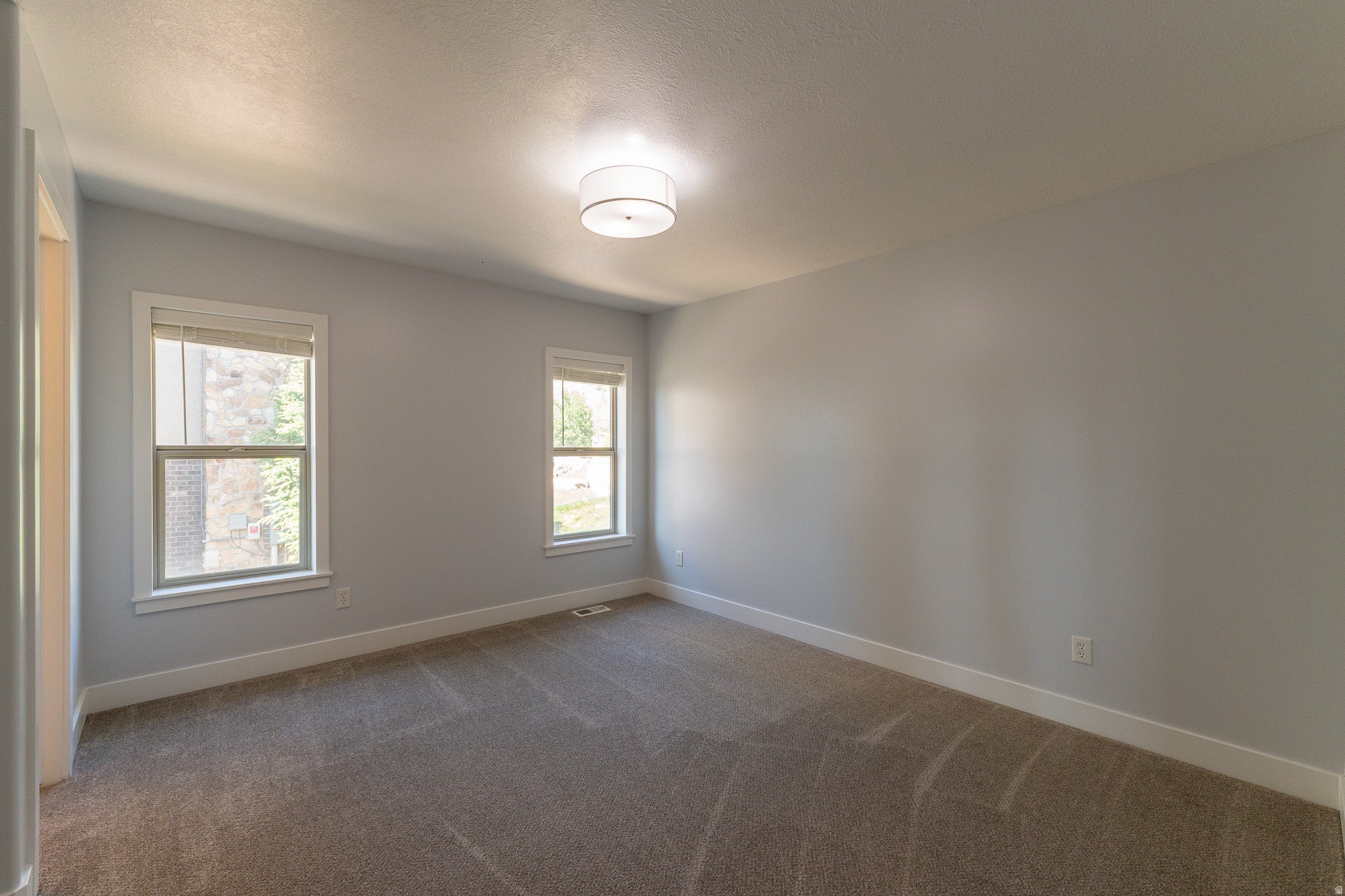 Fruit Heights, Utah, 84037, United States, 6 Bedrooms Bedrooms, ,5 BathroomsBathrooms,Residential,Active,2044980