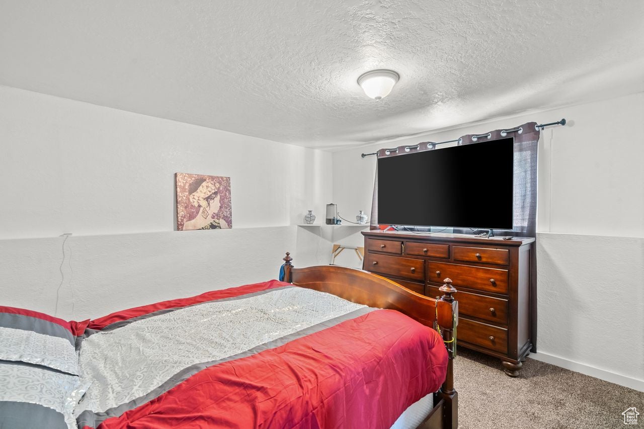 West Point, Utah, 84015, United States, 6 Bedrooms Bedrooms, ,2 BathroomsBathrooms,Residential,Active,1964251