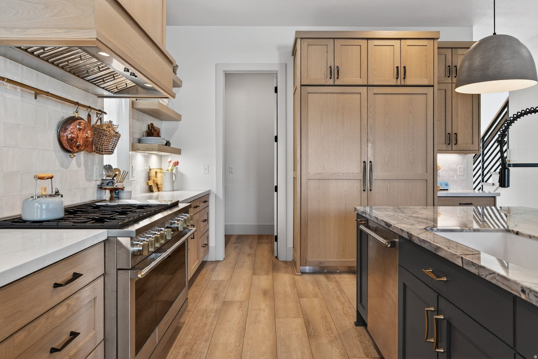 South Jordan, Utah, 84009, United States, 4 Bedrooms Bedrooms, ,4 BathroomsBathrooms,Residential,Active,2006892