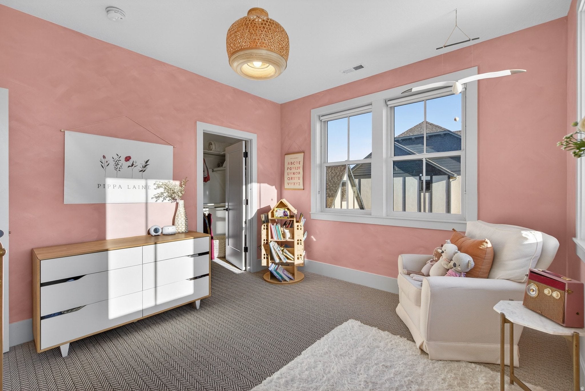 South Jordan, Utah, 84009, United States, 4 Bedrooms Bedrooms, ,4 BathroomsBathrooms,Residential,Active,2006892