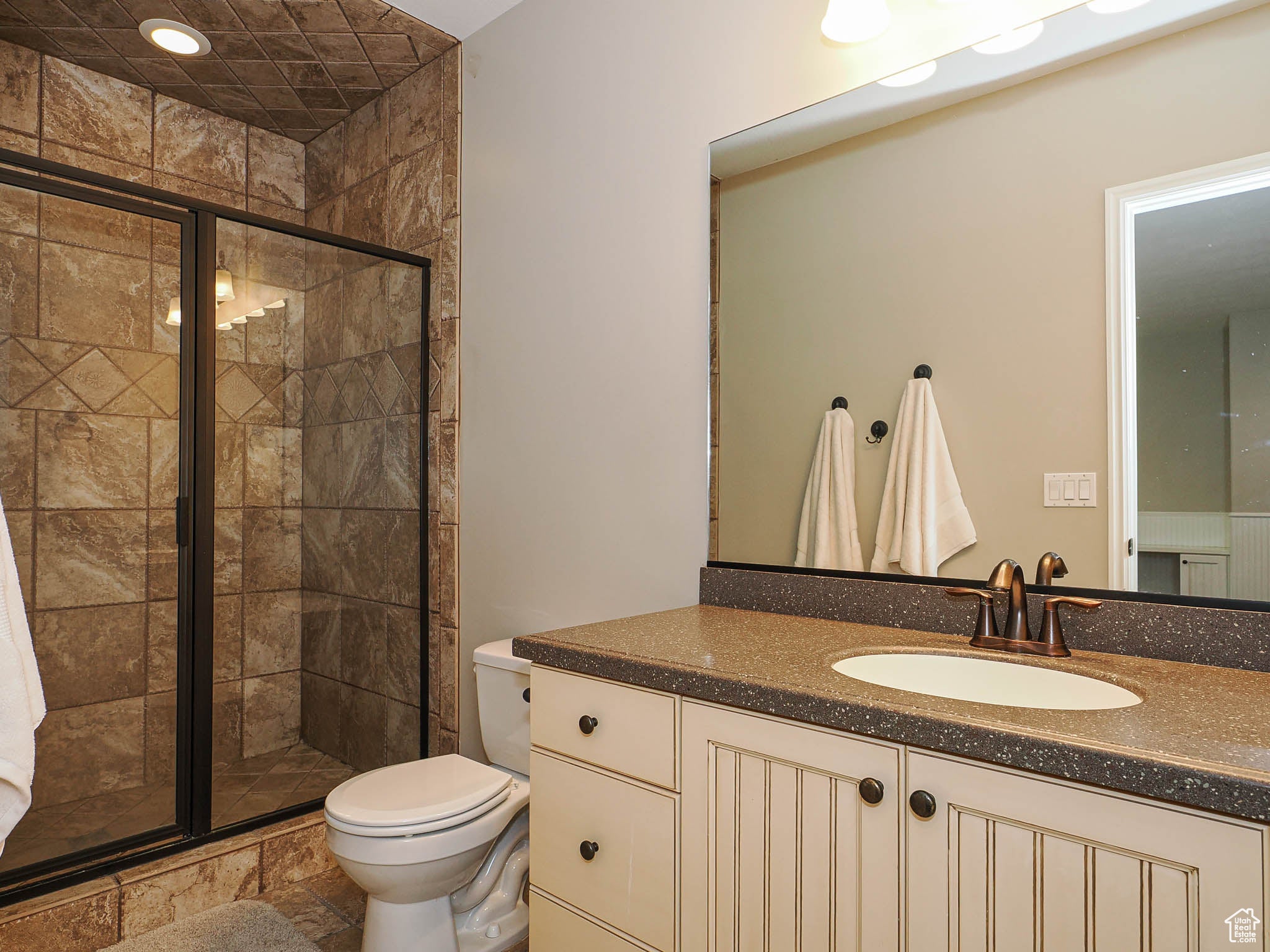 Riverton, Utah, 84065, United States, ,5 BathroomsBathrooms,Residential,Active,1849508