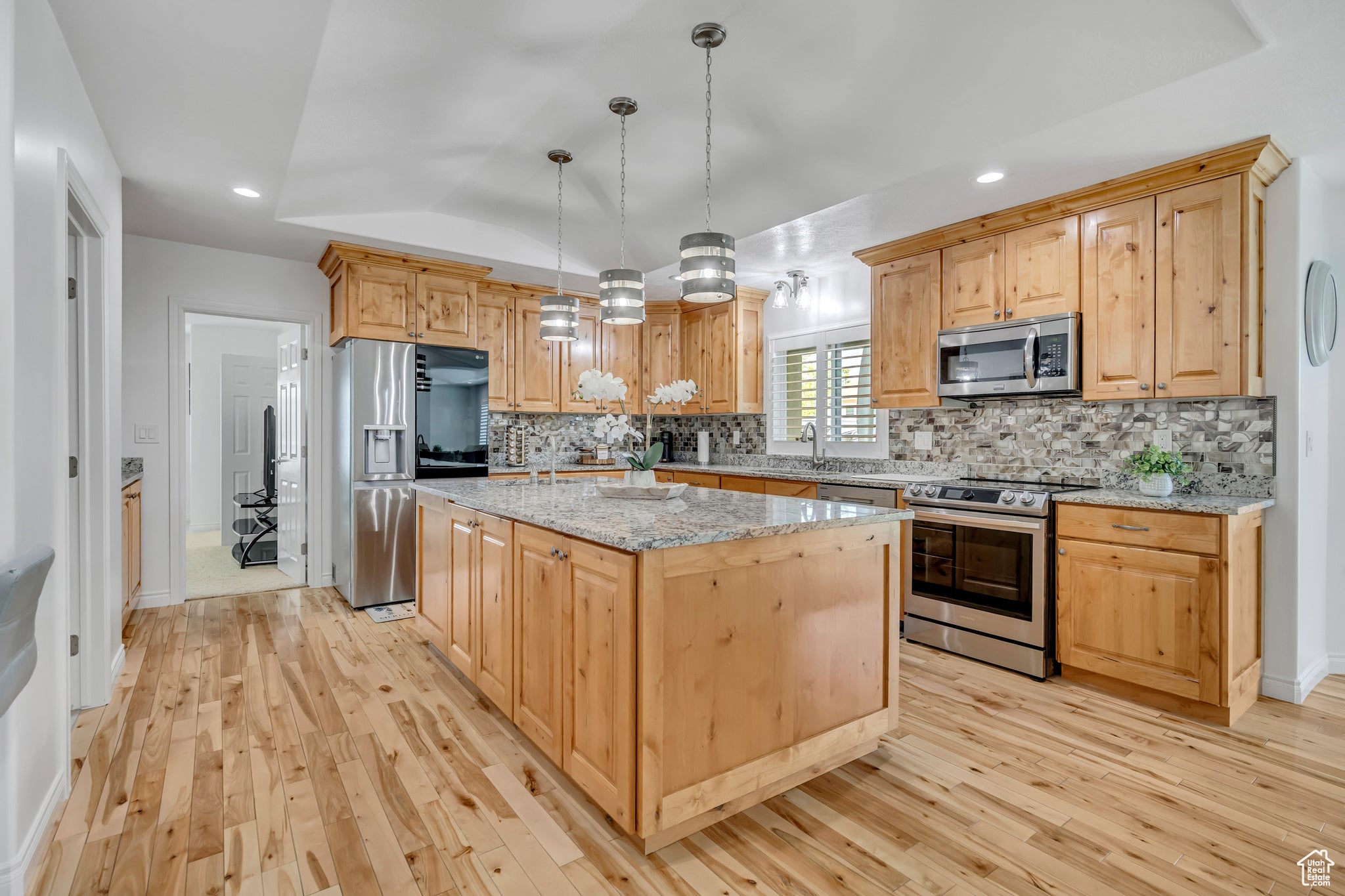 Taylorsville, Utah, 84123, United States, 7 Bedrooms Bedrooms, ,4 BathroomsBathrooms,Residential,Active,1894986