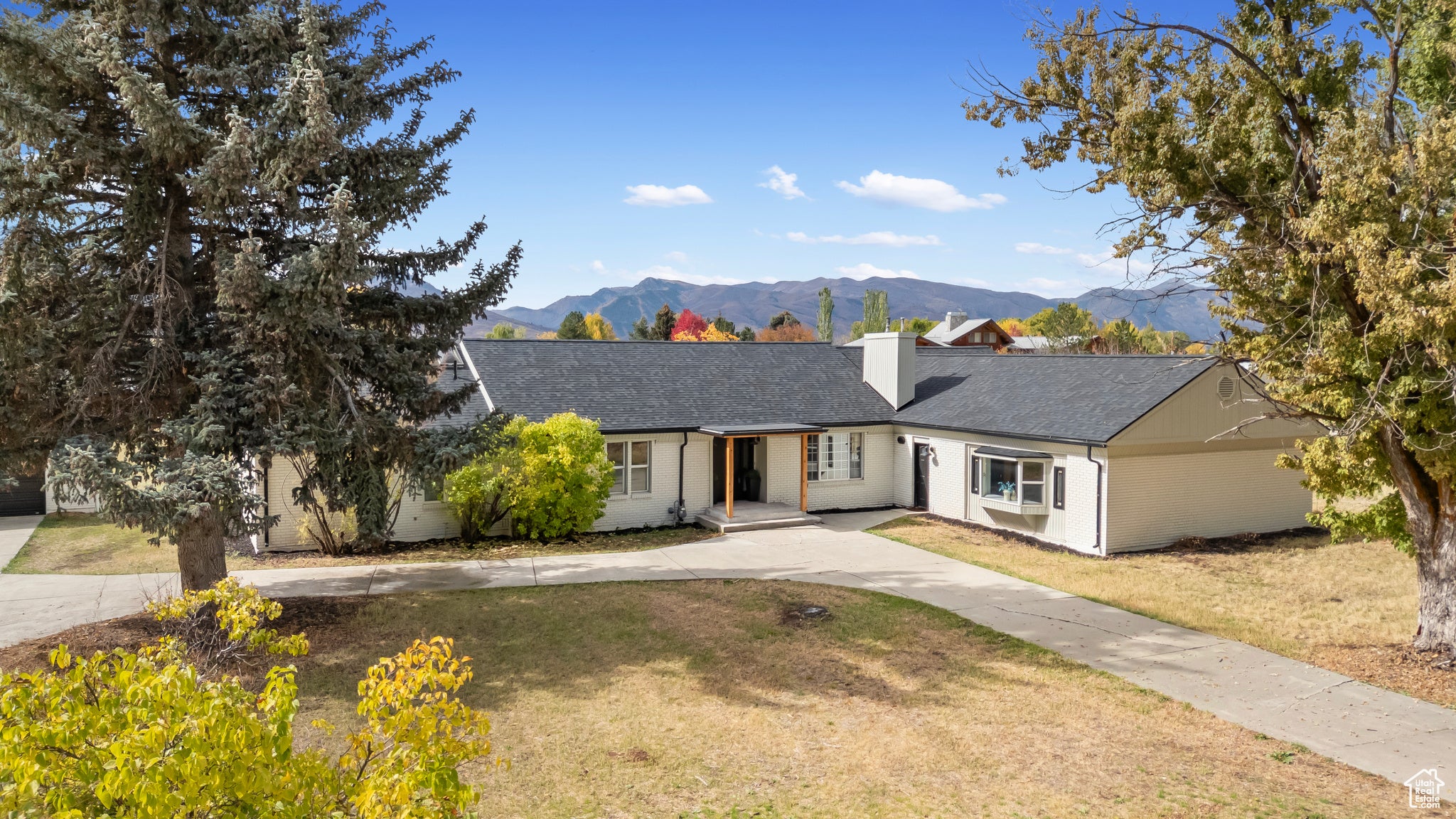 Huntsville, Utah, 84317, United States, 4 Bedrooms Bedrooms, ,3 BathroomsBathrooms,Residential,Active,1964495