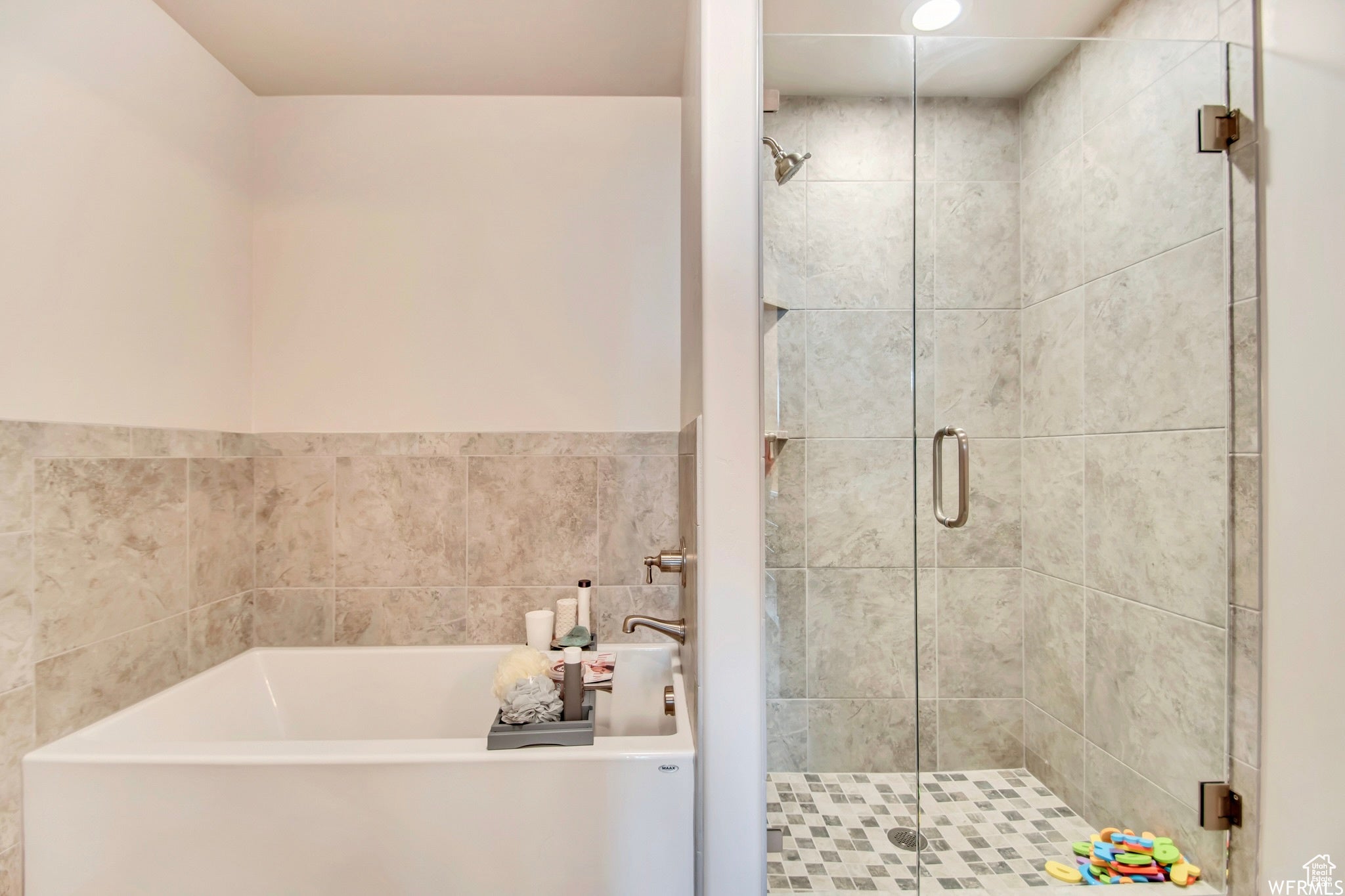 Heber City, Utah, 84036, United States, 3 Bedrooms Bedrooms, ,4 BathroomsBathrooms,Residential,Active,1943789