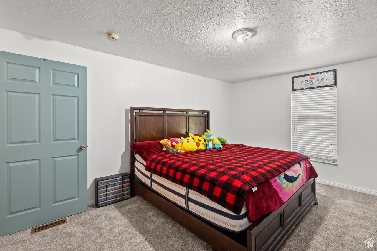 West Point, Utah, 84015, United States, 6 Bedrooms Bedrooms, ,2 BathroomsBathrooms,Residential,Active,1964251