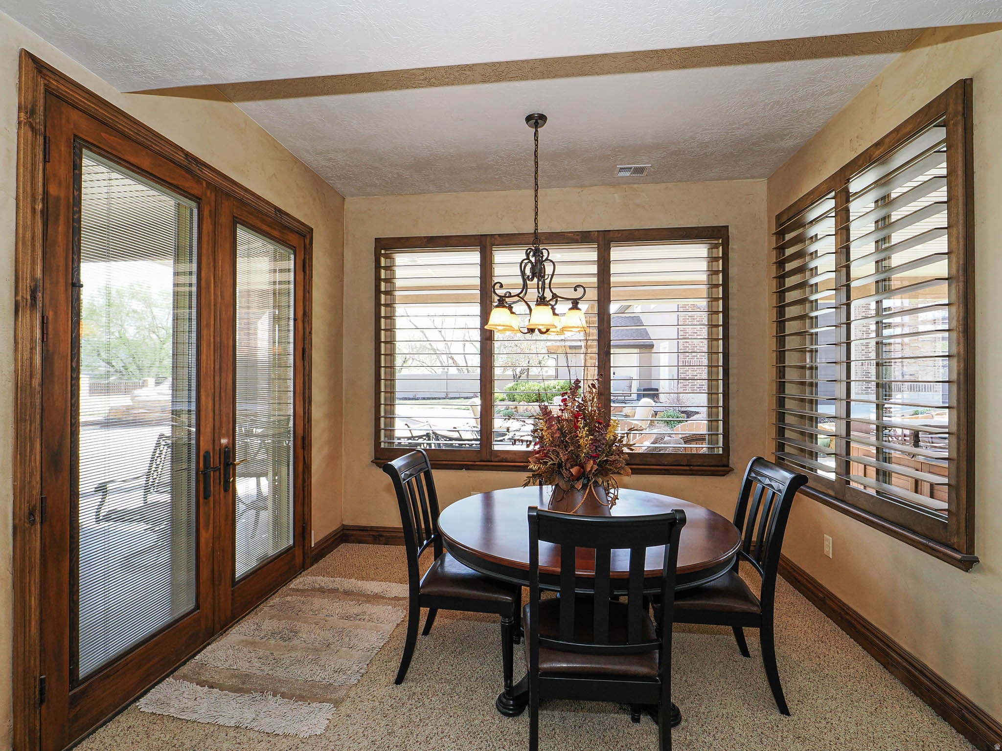 Bluffdale, Utah, 84065, United States, 5 Bedrooms Bedrooms, ,5 BathroomsBathrooms,Residential,Active,2030117