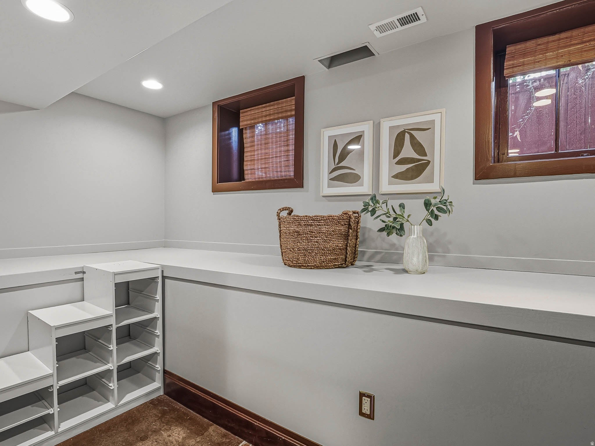 Salt Lake City, Utah, 84105, United States, 6 Bedrooms Bedrooms, ,4 BathroomsBathrooms,Residential,Active,2000214