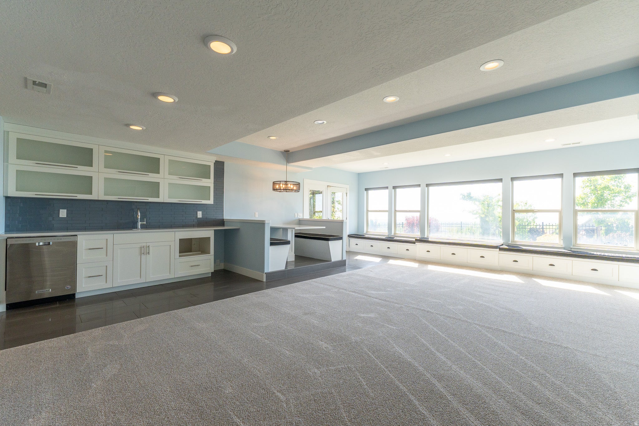 Fruit Heights, Utah, 84037, United States, 6 Bedrooms Bedrooms, ,5 BathroomsBathrooms,Residential,Active,2044980
