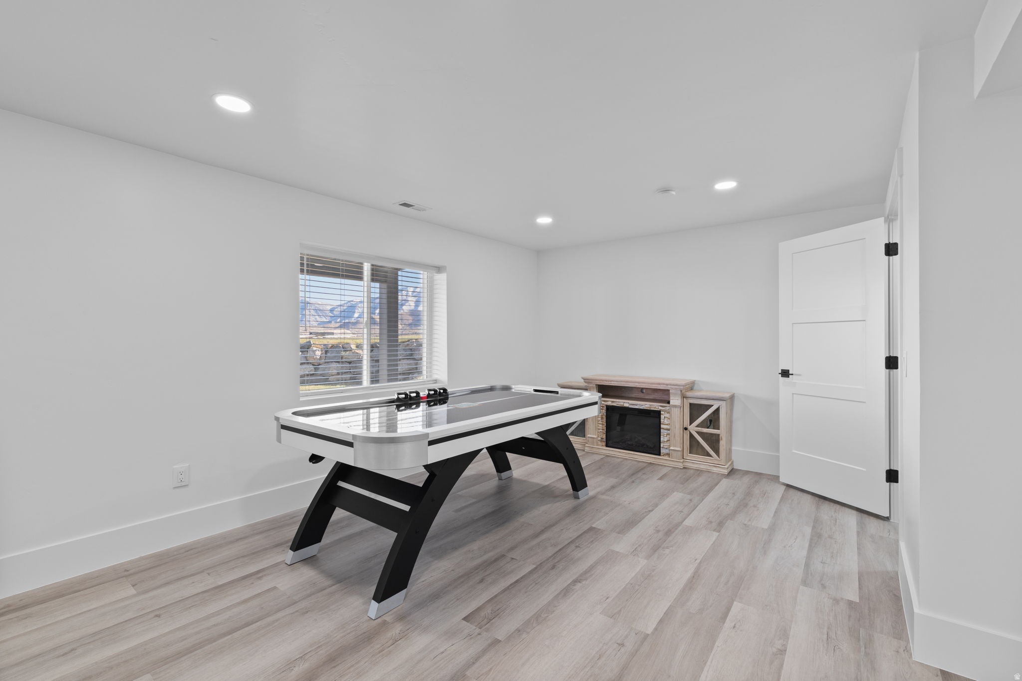 Payson, Utah, 84651, United States, 5 Bedrooms Bedrooms, ,3 BathroomsBathrooms,Residential,Active,2007937