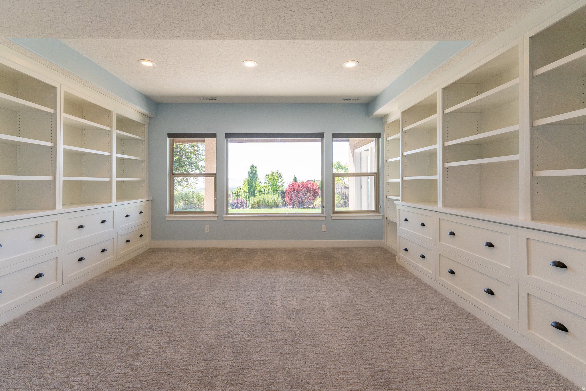 Fruit Heights, Utah, 84037, United States, 6 Bedrooms Bedrooms, ,5 BathroomsBathrooms,Residential,Active,2044980