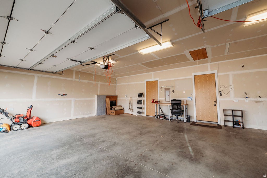 Eden, Utah, 84310, United States, 3 Bedrooms Bedrooms, ,3 BathroomsBathrooms,Residential,Active,1998572