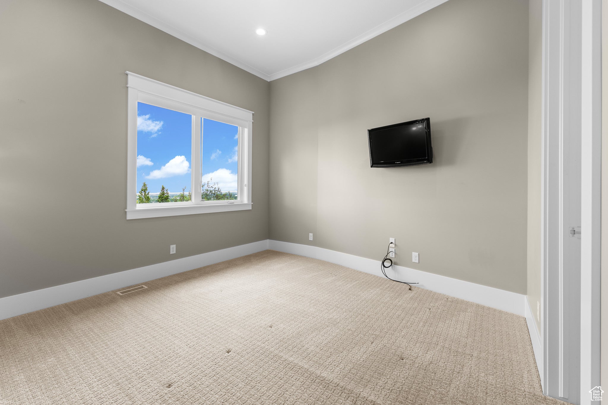 Fruit Heights, Utah, 84037, United States, 6 Bedrooms Bedrooms, ,5 BathroomsBathrooms,Residential,Active,1929683