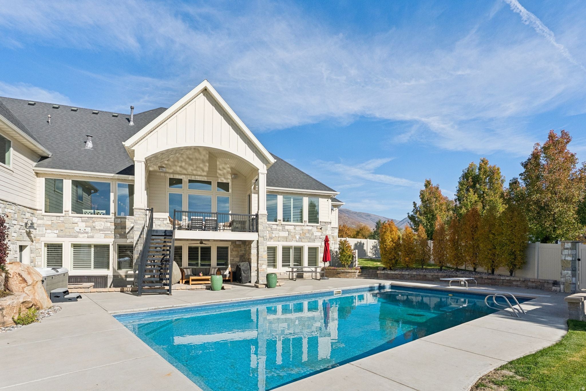 Kaysville, Utah, 84037, United States, 6 Bedrooms Bedrooms, ,5 BathroomsBathrooms,Residential,Active,1973308