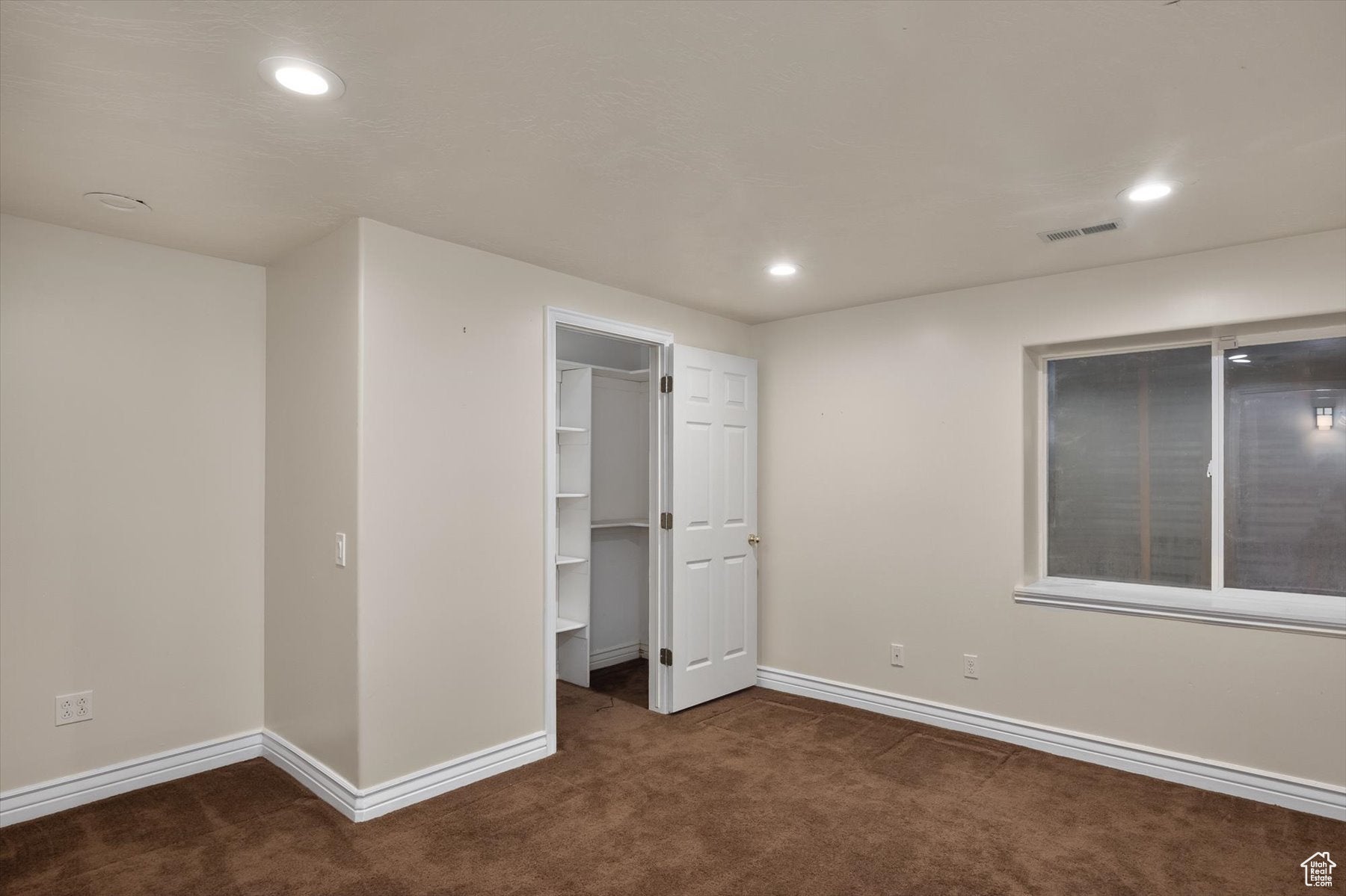 Cottonwood Heights, Utah, 84121, United States, 6 Bedrooms Bedrooms, ,3 BathroomsBathrooms,Residential,Active,1964287