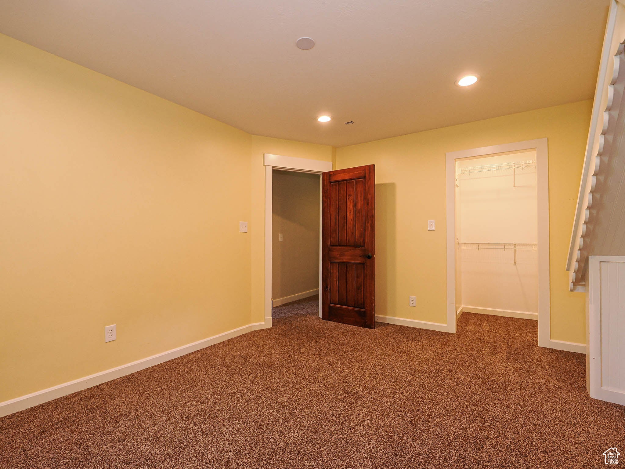 Draper, Utah, 84020, United States, 4 Bedrooms Bedrooms, ,4 BathroomsBathrooms,Residential,Pending,1824917