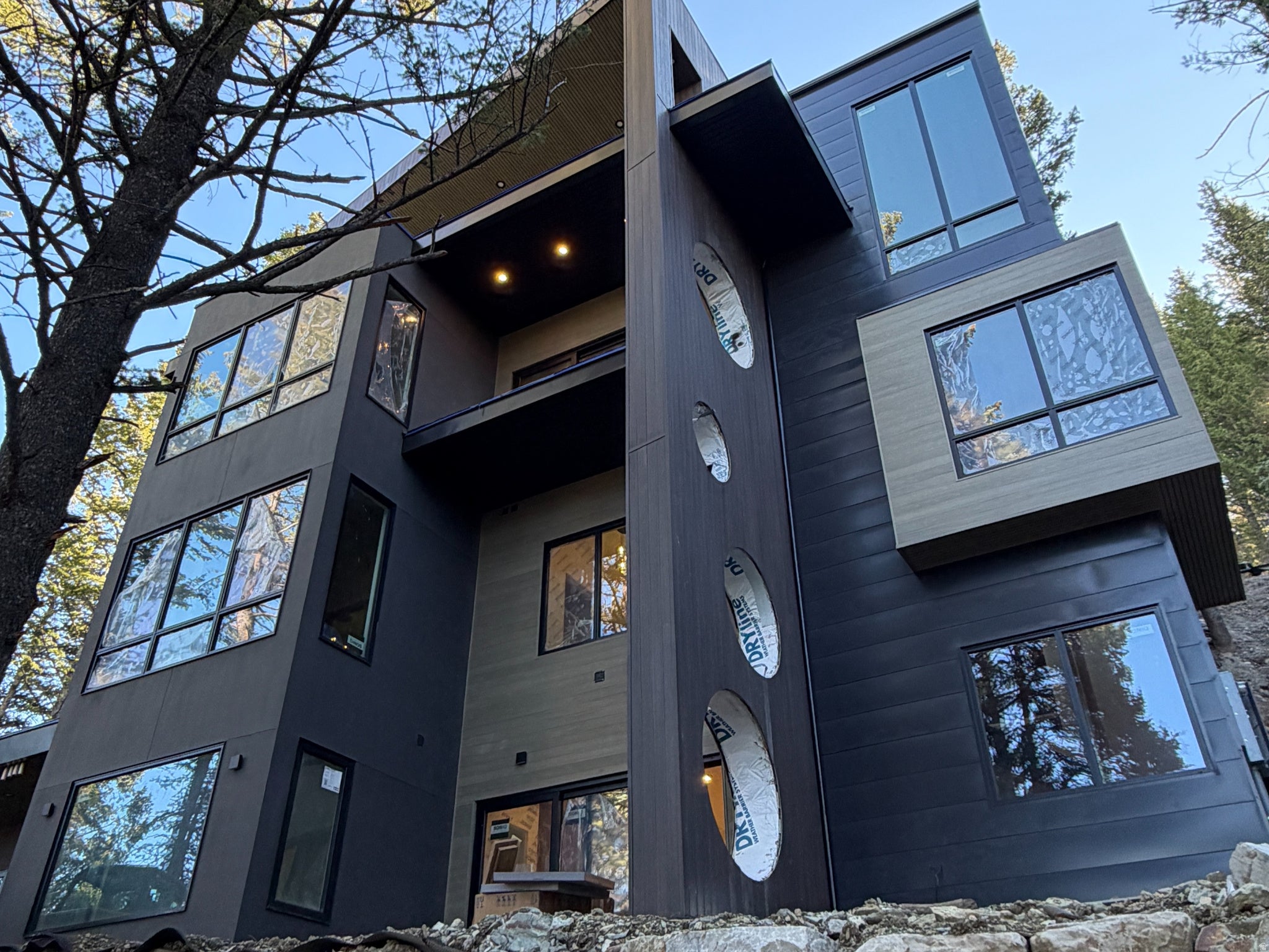 Summit Park, Utah, 84098, United States, 4 Bedrooms Bedrooms, ,4 BathroomsBathrooms,Residential,Active,1945862