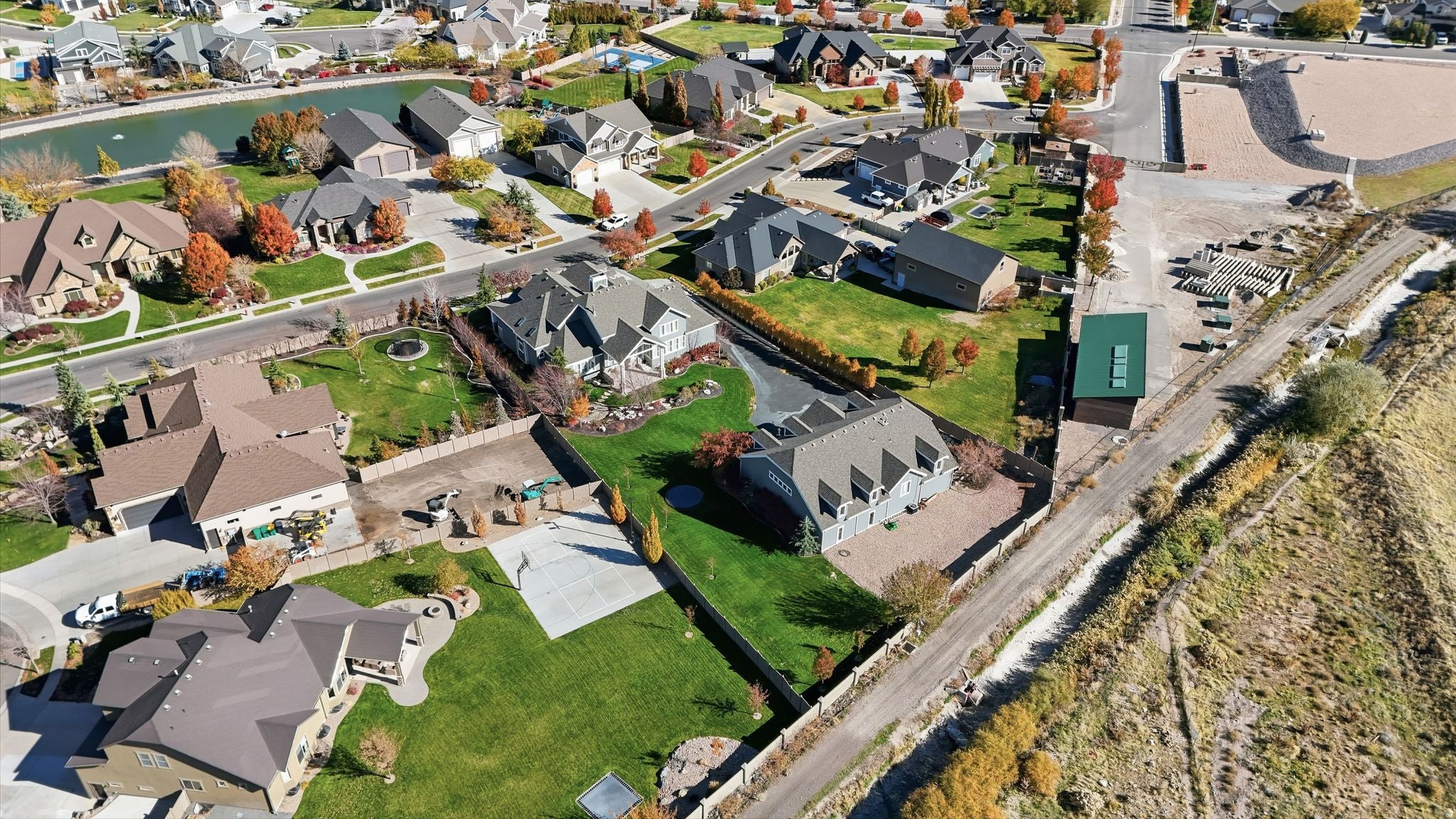 Bluffdale, Utah, 84065, United States, 7 Bedrooms Bedrooms, ,9 BathroomsBathrooms,Residential,Active,1987237