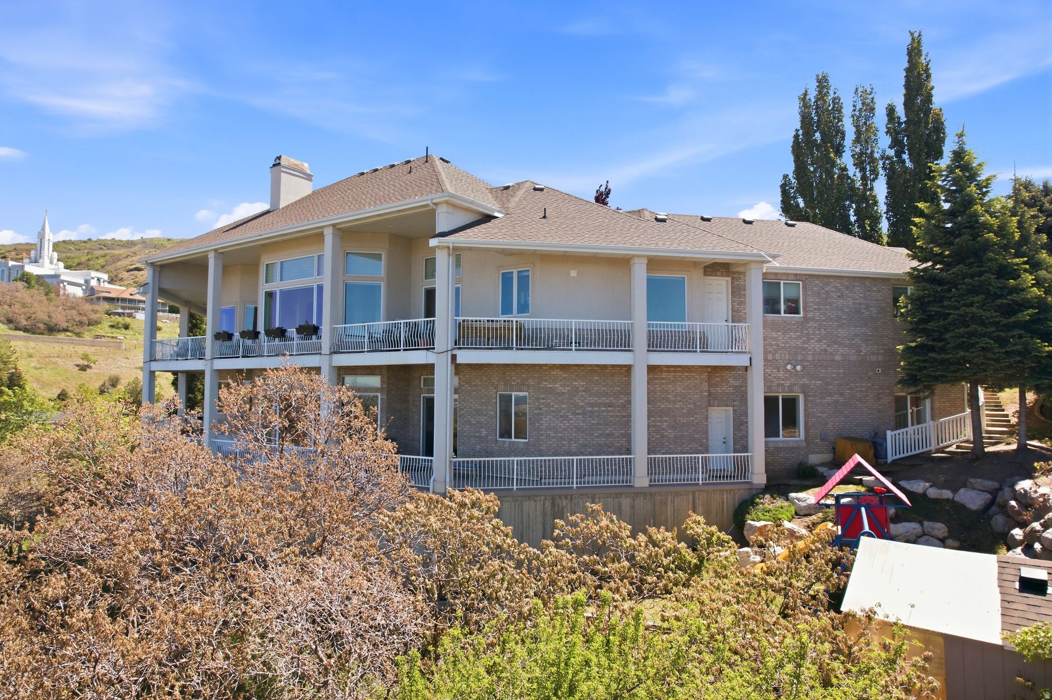 Bountiful, Utah, 84010, United States, 6 Bedrooms Bedrooms, ,6 BathroomsBathrooms,Residential,Active,2044576