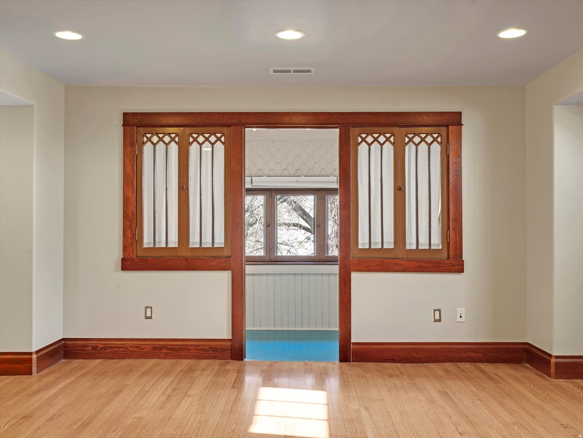 Salt Lake City, Utah, 84105, United States, 6 Bedrooms Bedrooms, ,4 BathroomsBathrooms,Residential,Active,2017445