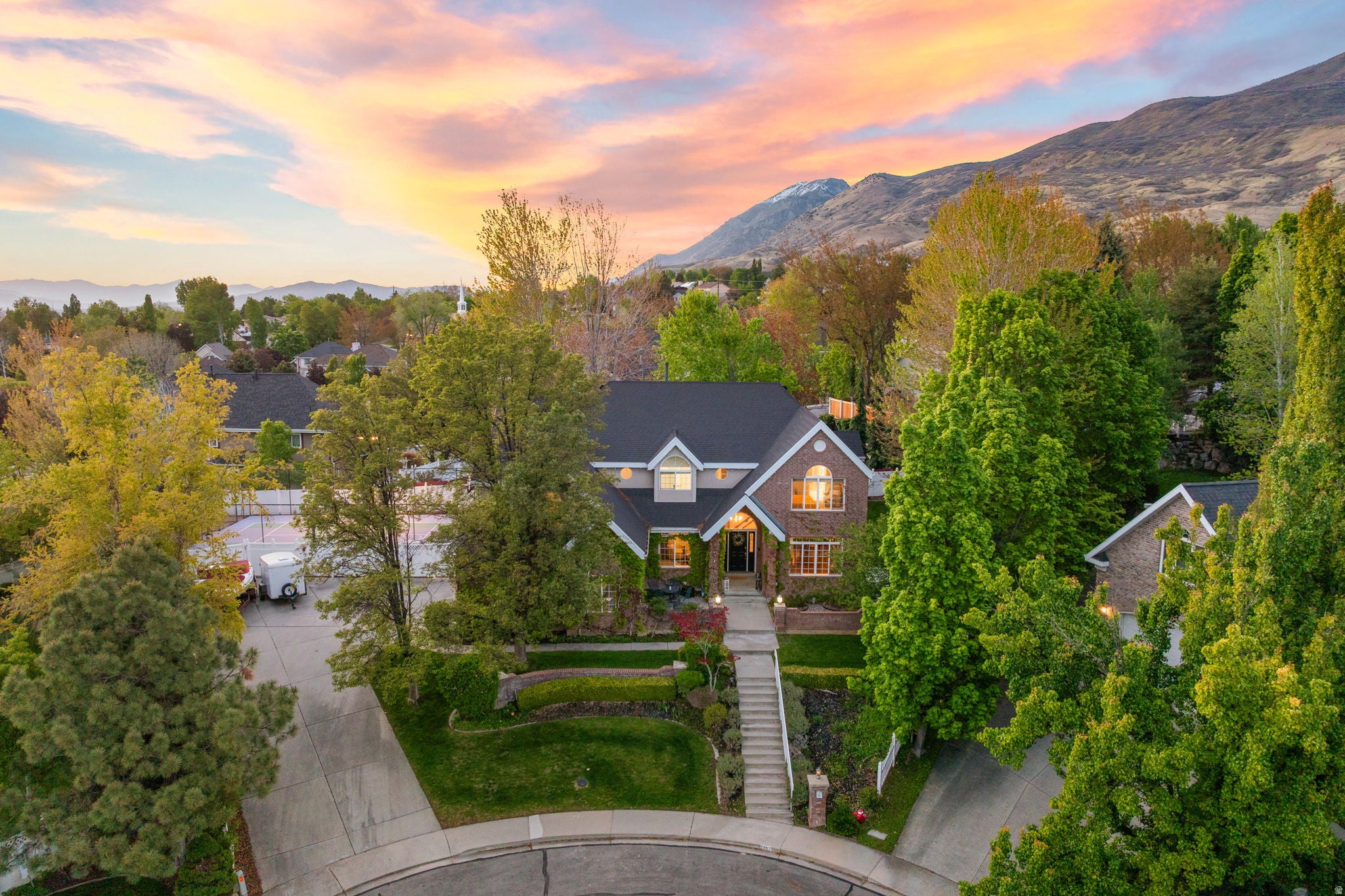 Orem, Utah, 84097, United States, 6 Bedrooms Bedrooms, ,6 BathroomsBathrooms,Residential,Active,2044198