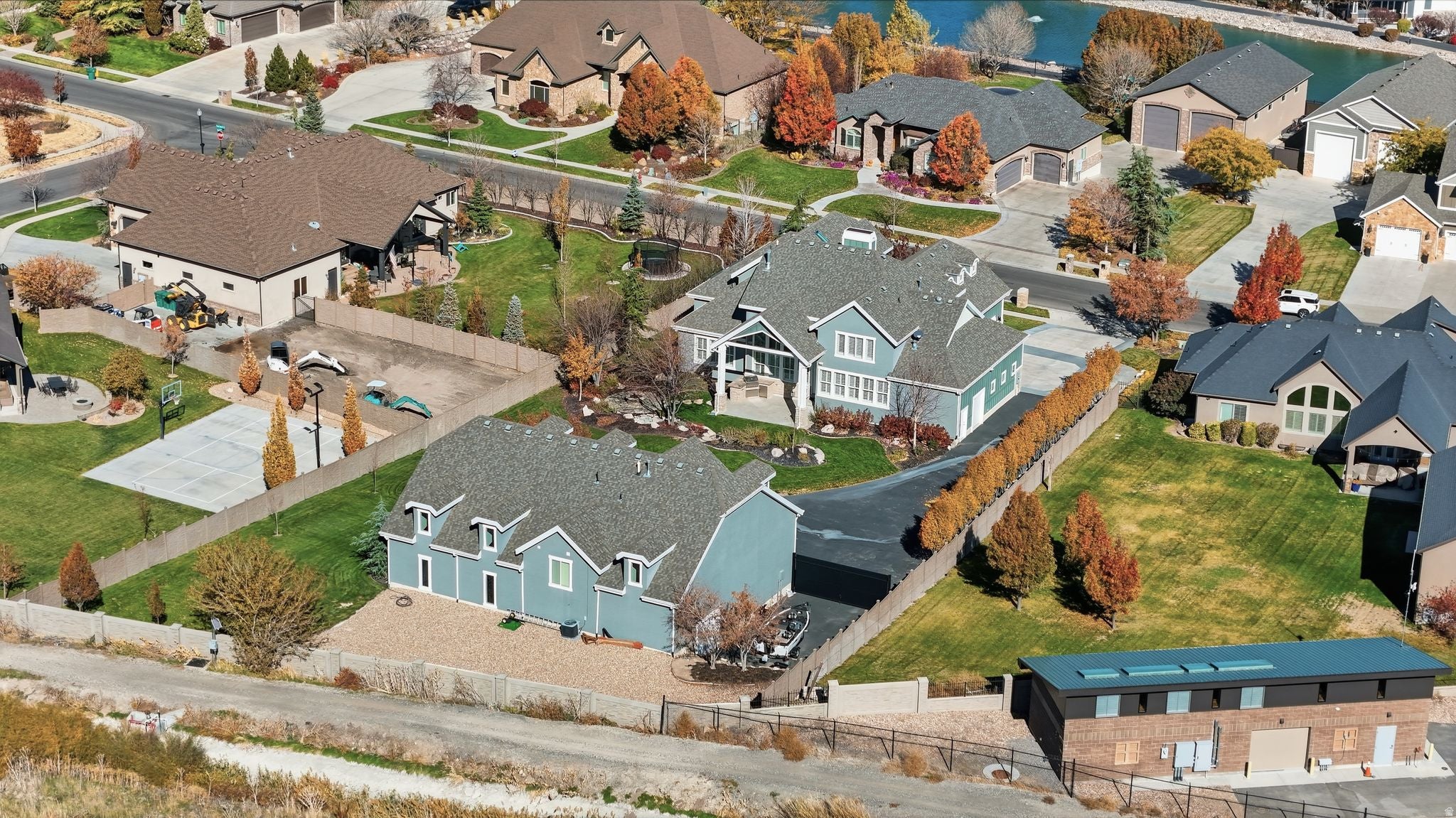 Bluffdale, Utah, 84065, United States, 7 Bedrooms Bedrooms, ,9 BathroomsBathrooms,Residential,Active,1987237