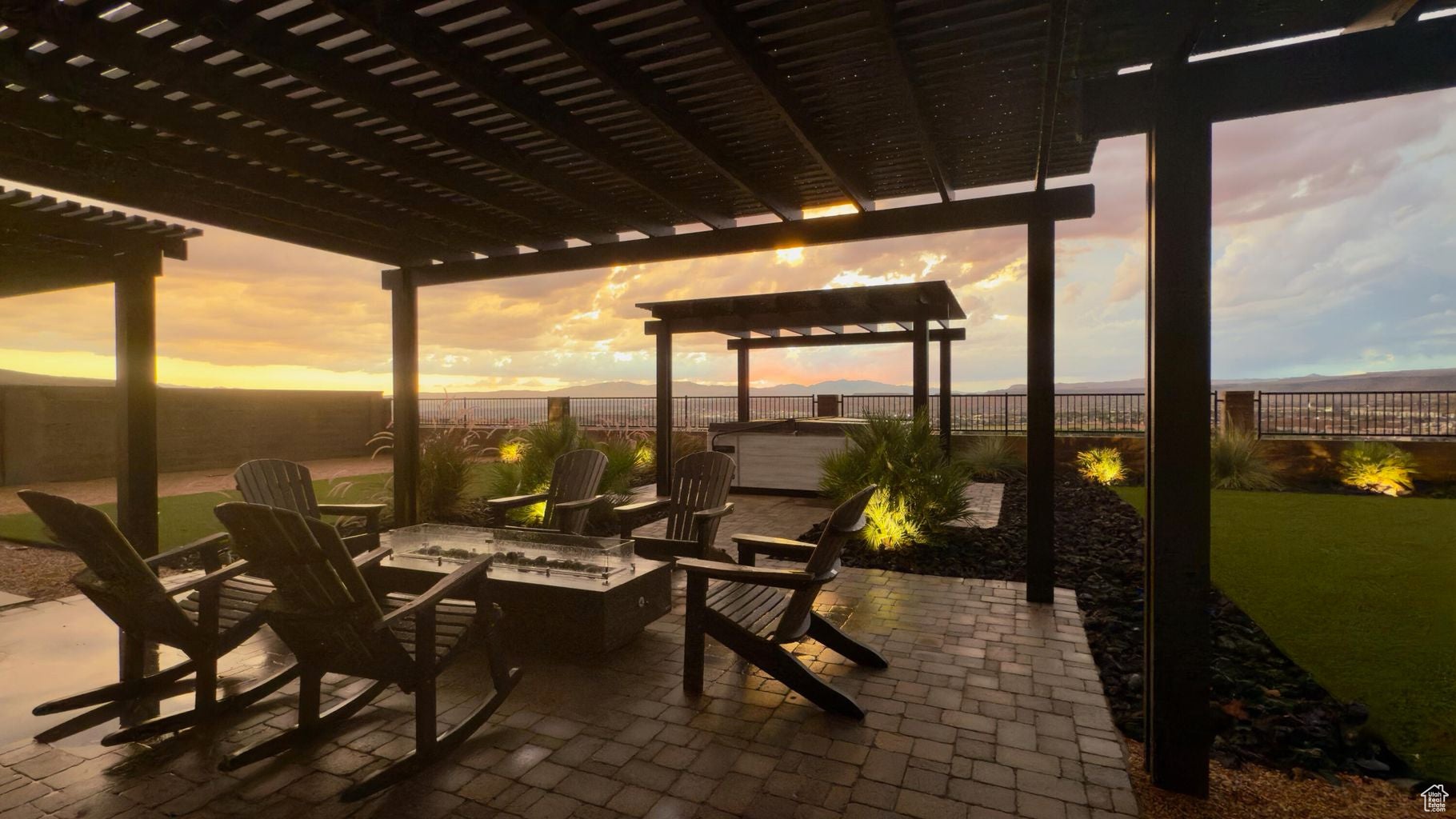 Washington, Utah, 84780, United States, 5 Bedrooms Bedrooms, ,5 BathroomsBathrooms,Residential,Active,1959539