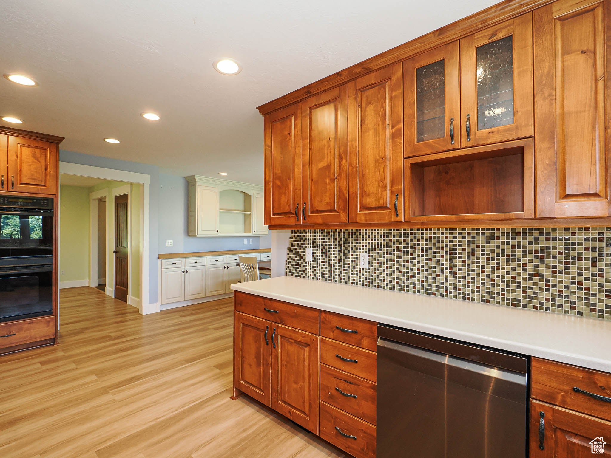 Draper, Utah, 84020, United States, 4 Bedrooms Bedrooms, ,4 BathroomsBathrooms,Residential,Pending,1824917
