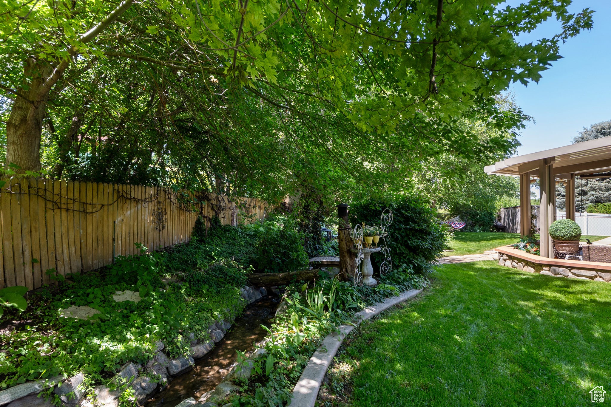 South Weber, Utah, 84405, United States, ,6 BathroomsBathrooms,Residential,Active,1843847