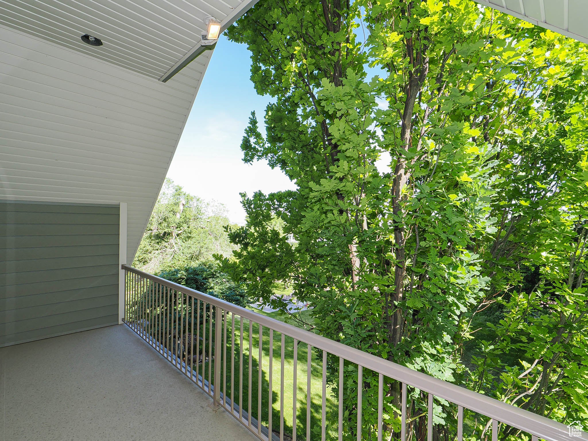 Draper, Utah, 84020, United States, 4 Bedrooms Bedrooms, ,4 BathroomsBathrooms,Residential,Pending,1824917
