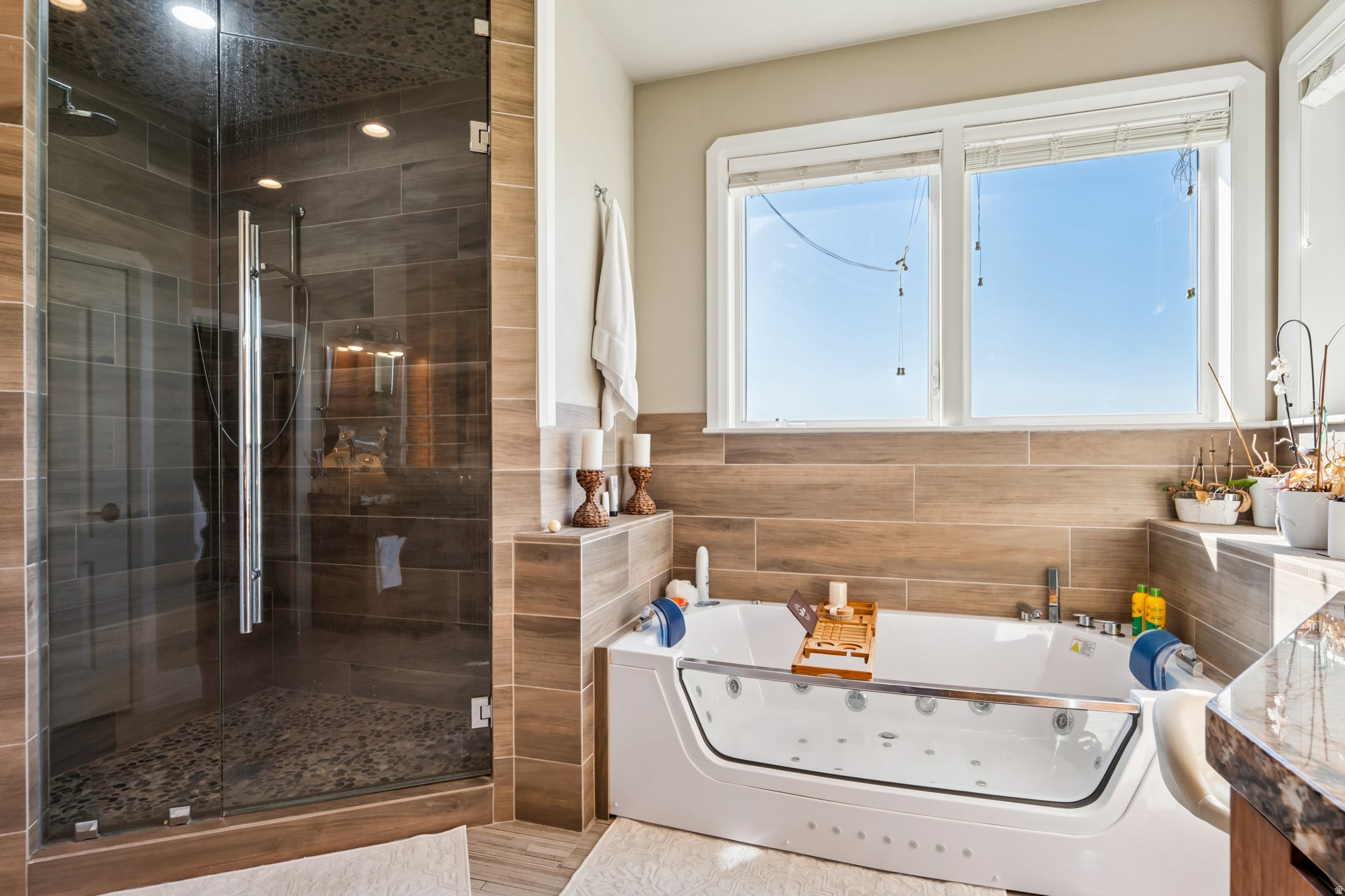 Salt Lake City, Utah, 84103, United States, 5 Bedrooms Bedrooms, ,4 BathroomsBathrooms,Residential,Active,2042745