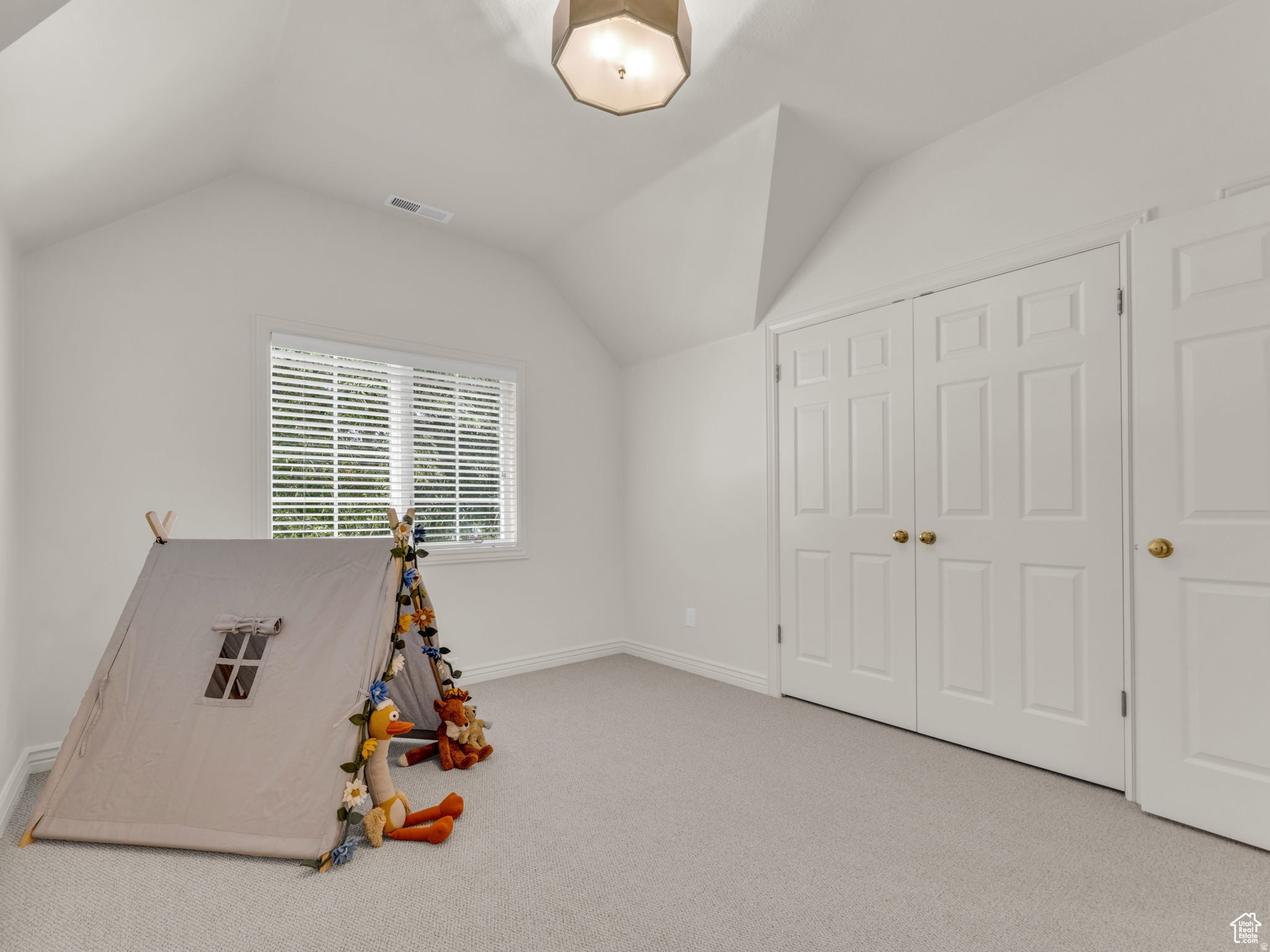 Provo, Utah, 84604, United States, 4 Bedrooms Bedrooms, ,4 BathroomsBathrooms,Residential,Active,2007063