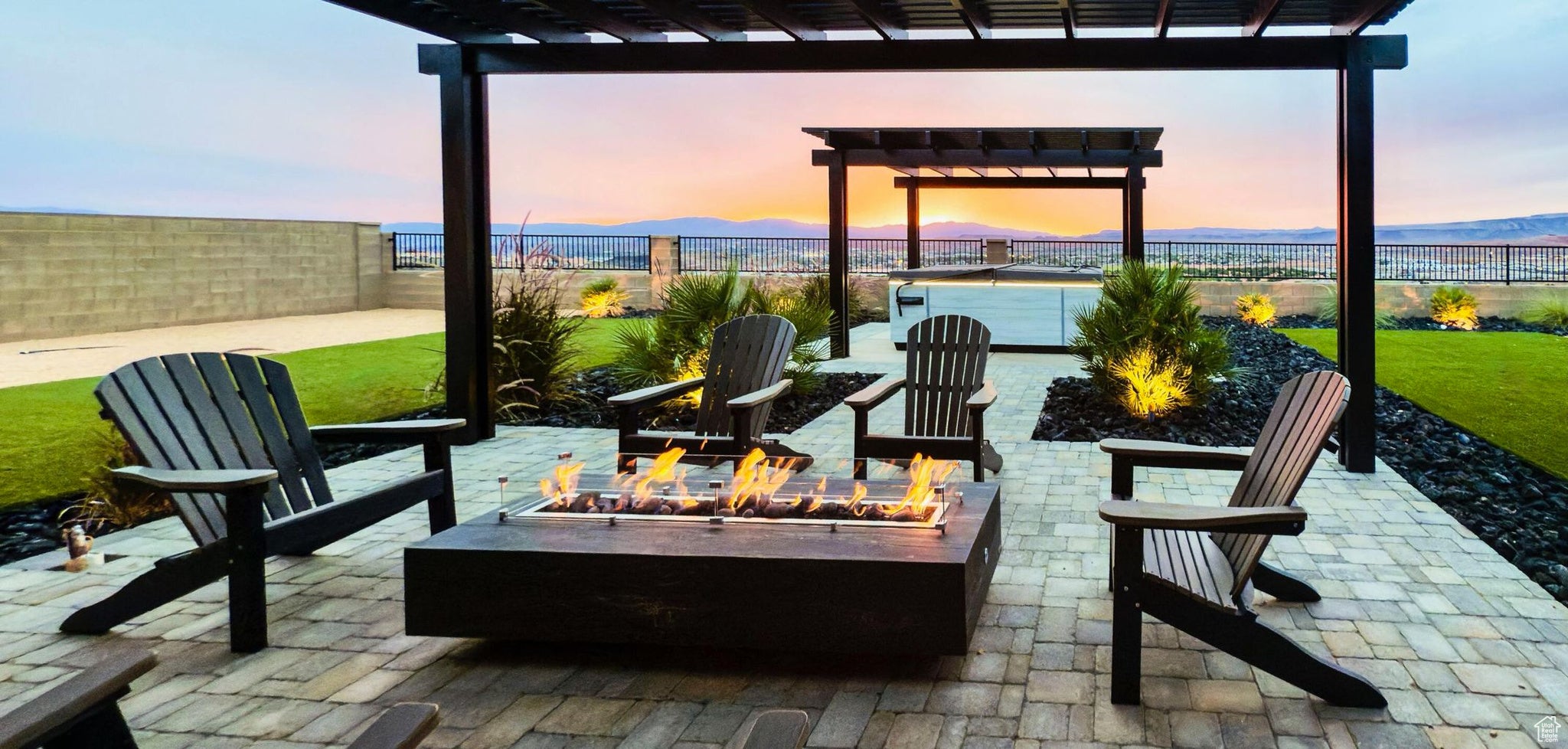 Washington, Utah, 84780, United States, 5 Bedrooms Bedrooms, ,5 BathroomsBathrooms,Residential,Active,1959539