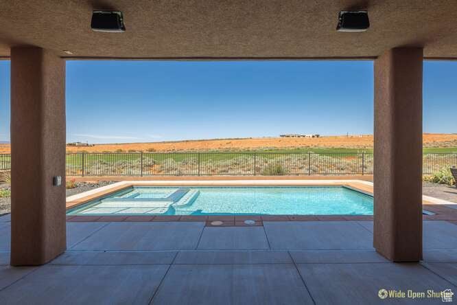 Hurricane, Utah, 84737, United States, 4 Bedrooms Bedrooms, ,3 BathroomsBathrooms,Residential,Active,1820807