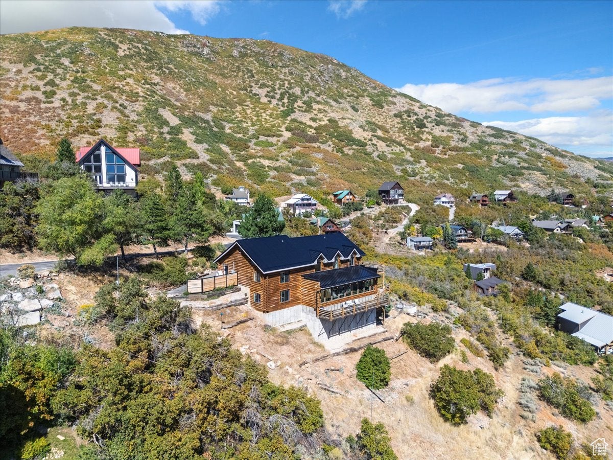 Midway, Utah, 84049, United States, 5 Bedrooms Bedrooms, ,3 BathroomsBathrooms,Residential,Active,1952631