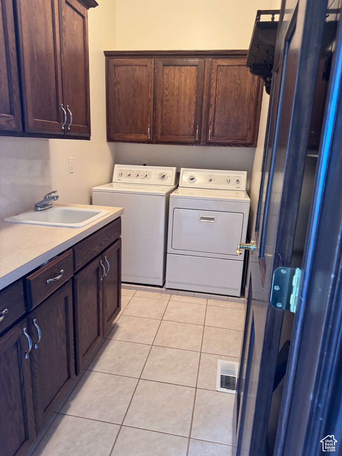 Eden, Utah, 84310, United States, ,4 BathroomsBathrooms,Residential,Active,1704588