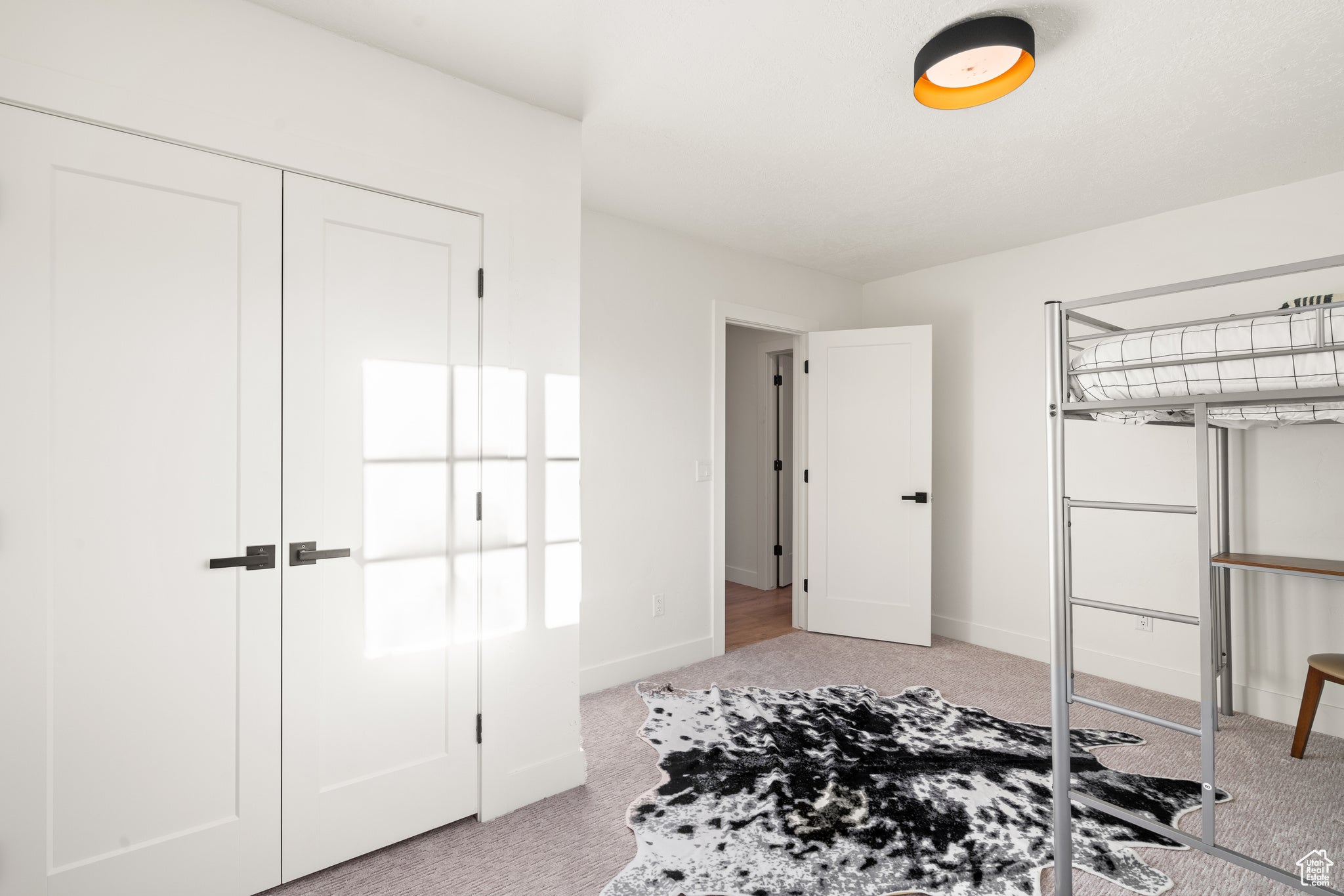 Huntsville, Utah, 84317, United States, 4 Bedrooms Bedrooms, ,3 BathroomsBathrooms,Residential,Active,1964495