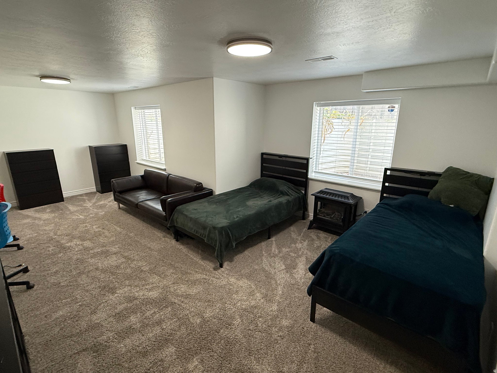 Springville, Utah, 84663, United States, 7 Bedrooms Bedrooms, ,5 BathroomsBathrooms,Residential,Active,2006980