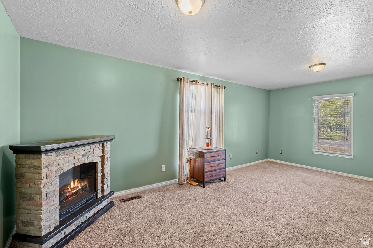 West Point, Utah, 84015, United States, 6 Bedrooms Bedrooms, ,2 BathroomsBathrooms,Residential,Active,1964251