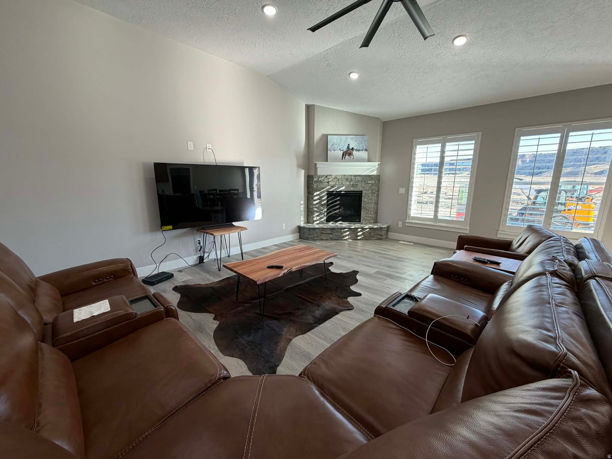 Helper, Utah, 84526, United States, 6 Bedrooms Bedrooms, ,4 BathroomsBathrooms,Residential,Active,2007252