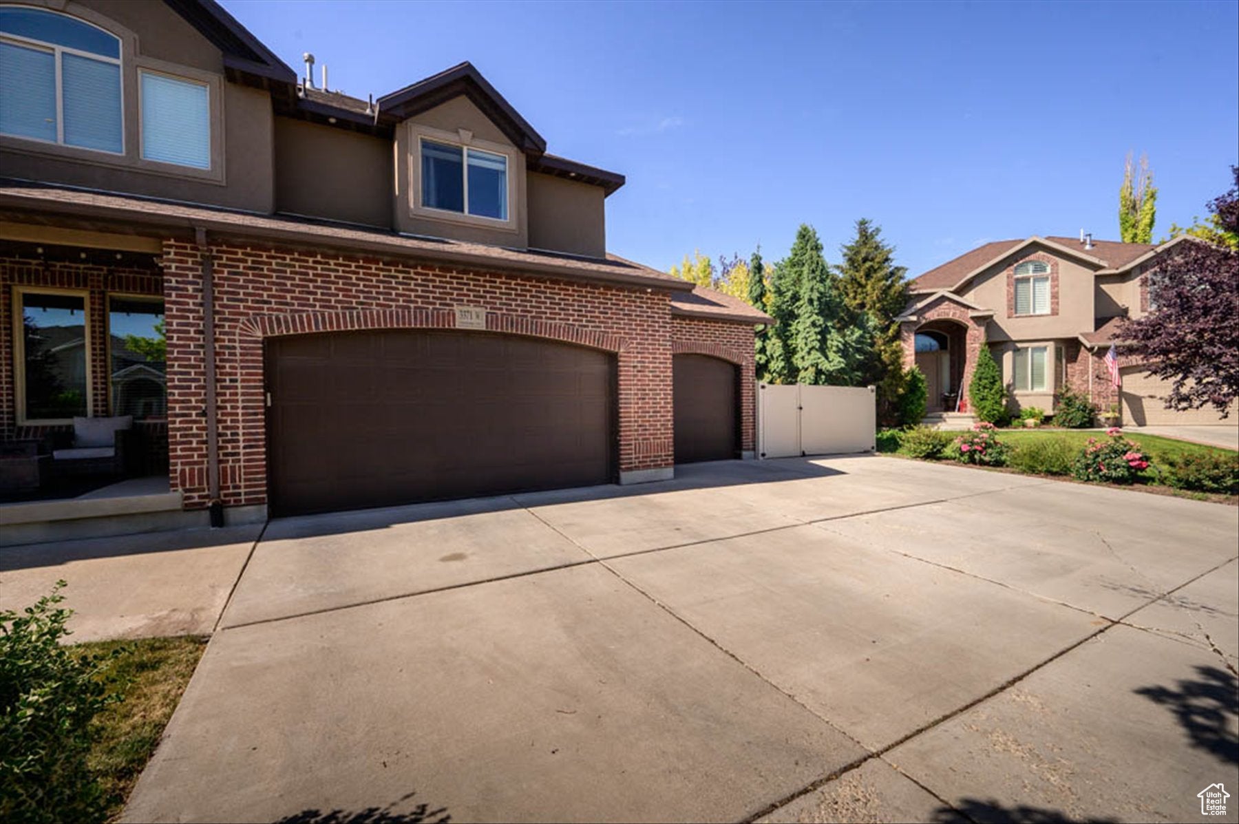 South Jordan, Utah, 84095, United States, 6 Bedrooms Bedrooms, ,4 BathroomsBathrooms,Residential,Active,1876871