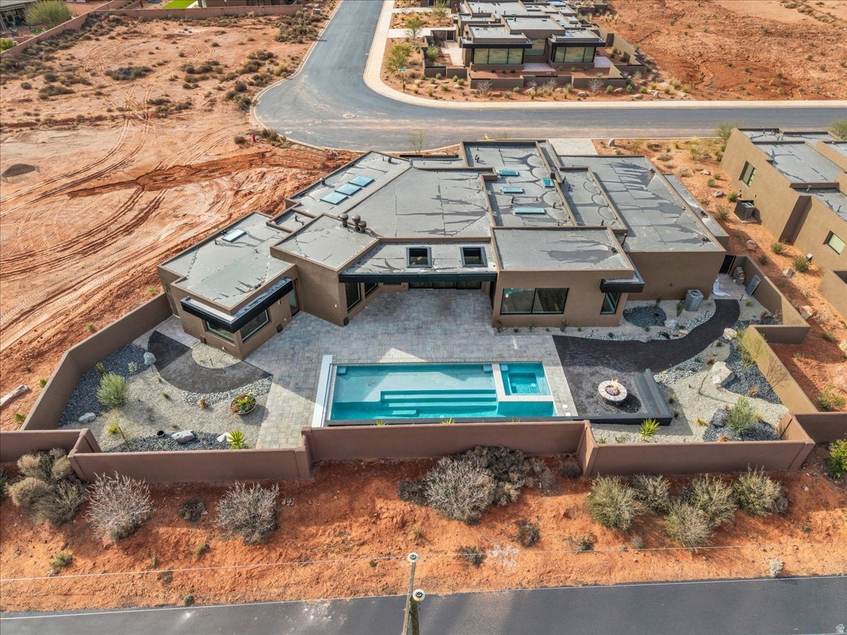 Ivins, Utah, 84738, United States, 3 Bedrooms Bedrooms, ,4 BathroomsBathrooms,Residential,Active,1986865