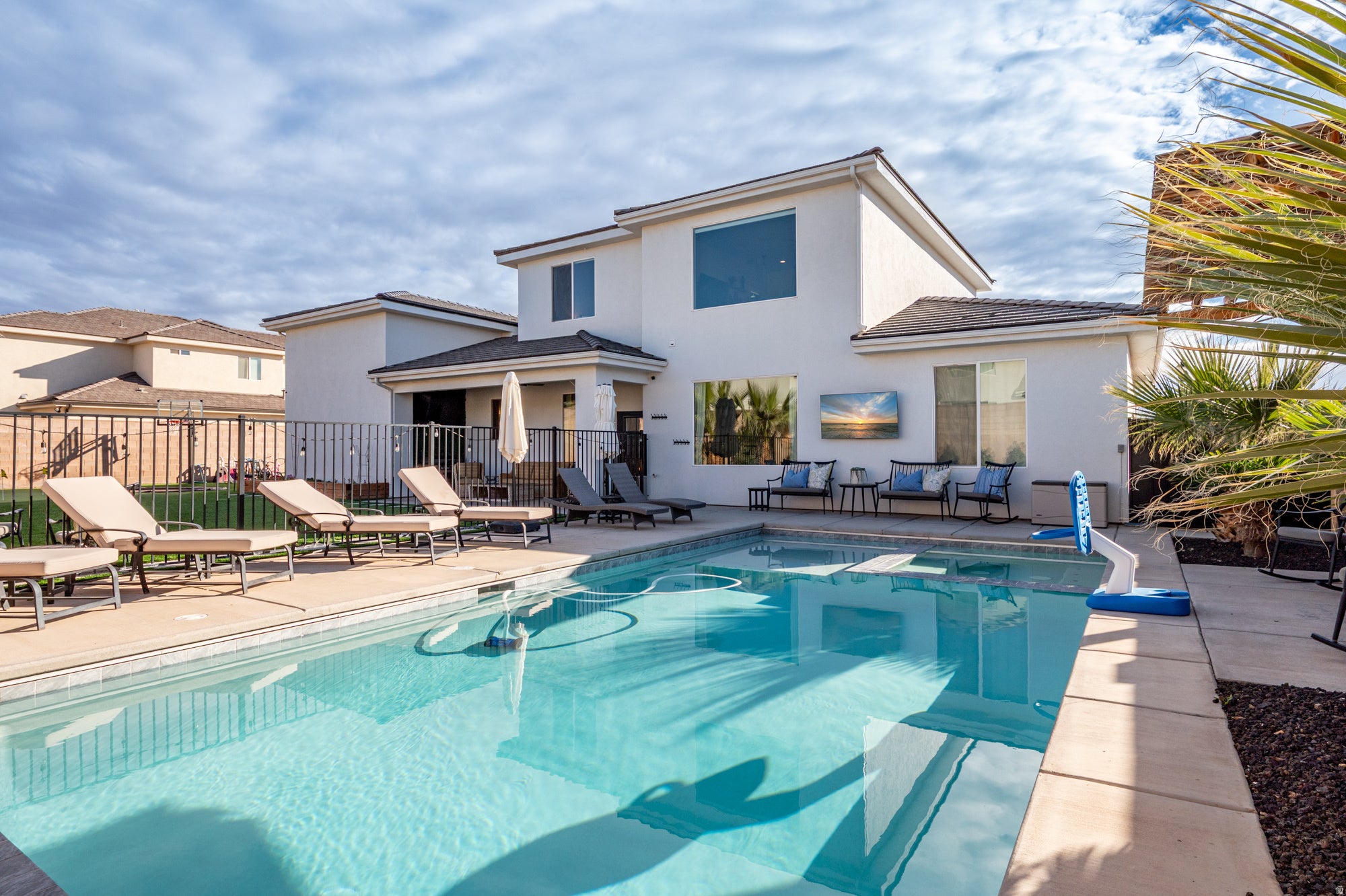 St. George, Utah, 84790, United States, 4 Bedrooms Bedrooms, ,4 BathroomsBathrooms,Residential,Active,2010549