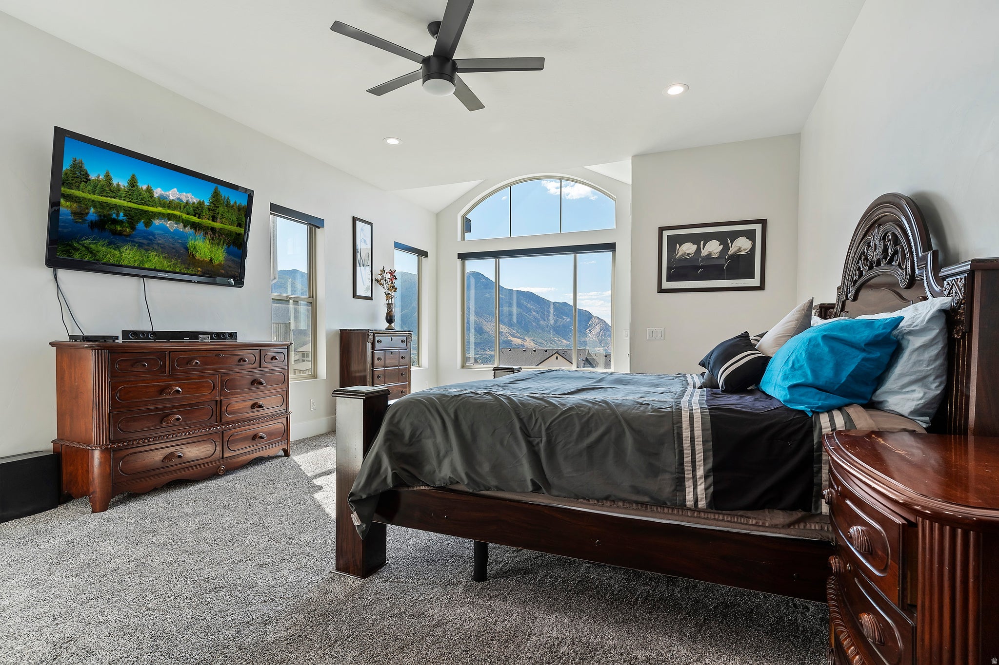 North Ogden, Utah, 84414, United States, 5 Bedrooms Bedrooms, ,5 BathroomsBathrooms,Residential,Active,1997557