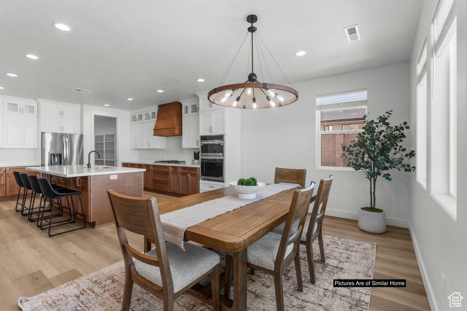 Washington, Utah, 84780, United States, 5 Bedrooms Bedrooms, ,5 BathroomsBathrooms,Residential,Active,1922338