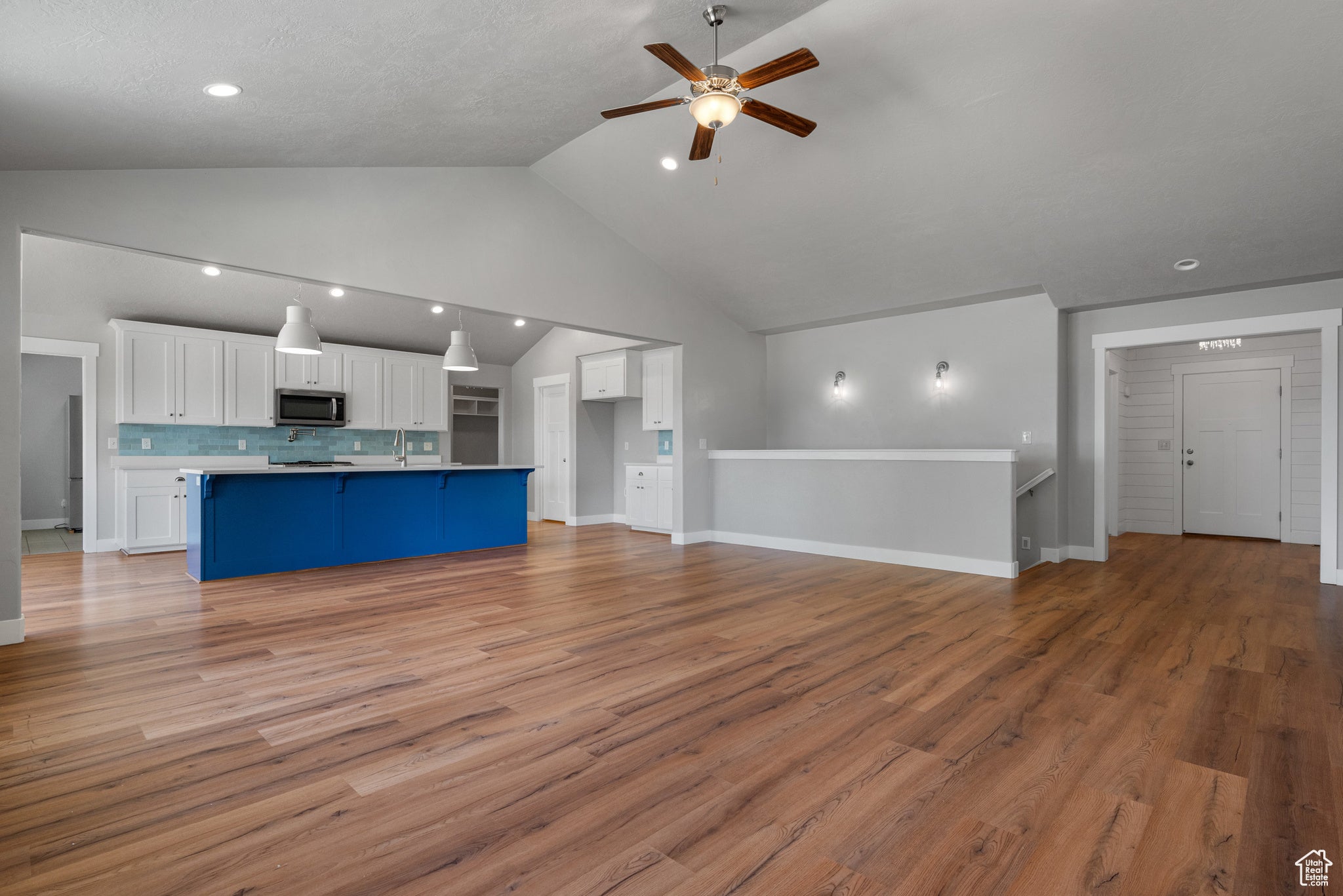 Mapleton, Utah, 84664, United States, 6 Bedrooms Bedrooms, ,5 BathroomsBathrooms,Residential,Active,1828968
