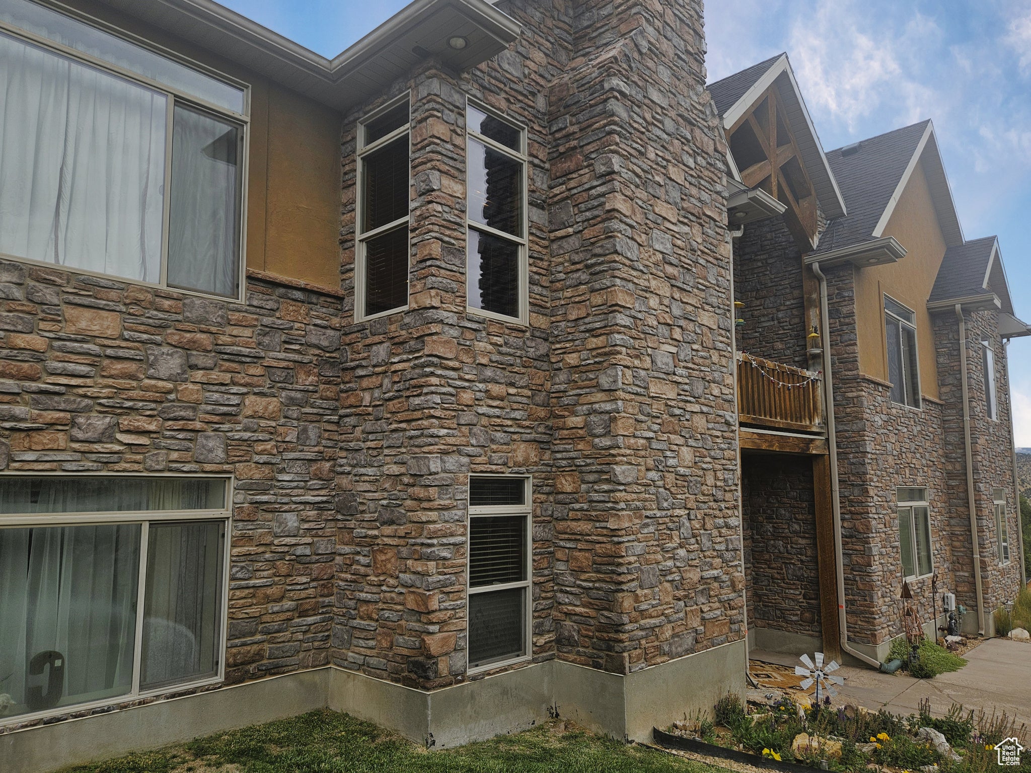 Fruitland, Utah, 84027, United States, 5 Bedrooms Bedrooms, ,3 BathroomsBathrooms,Residential,Active,1899229